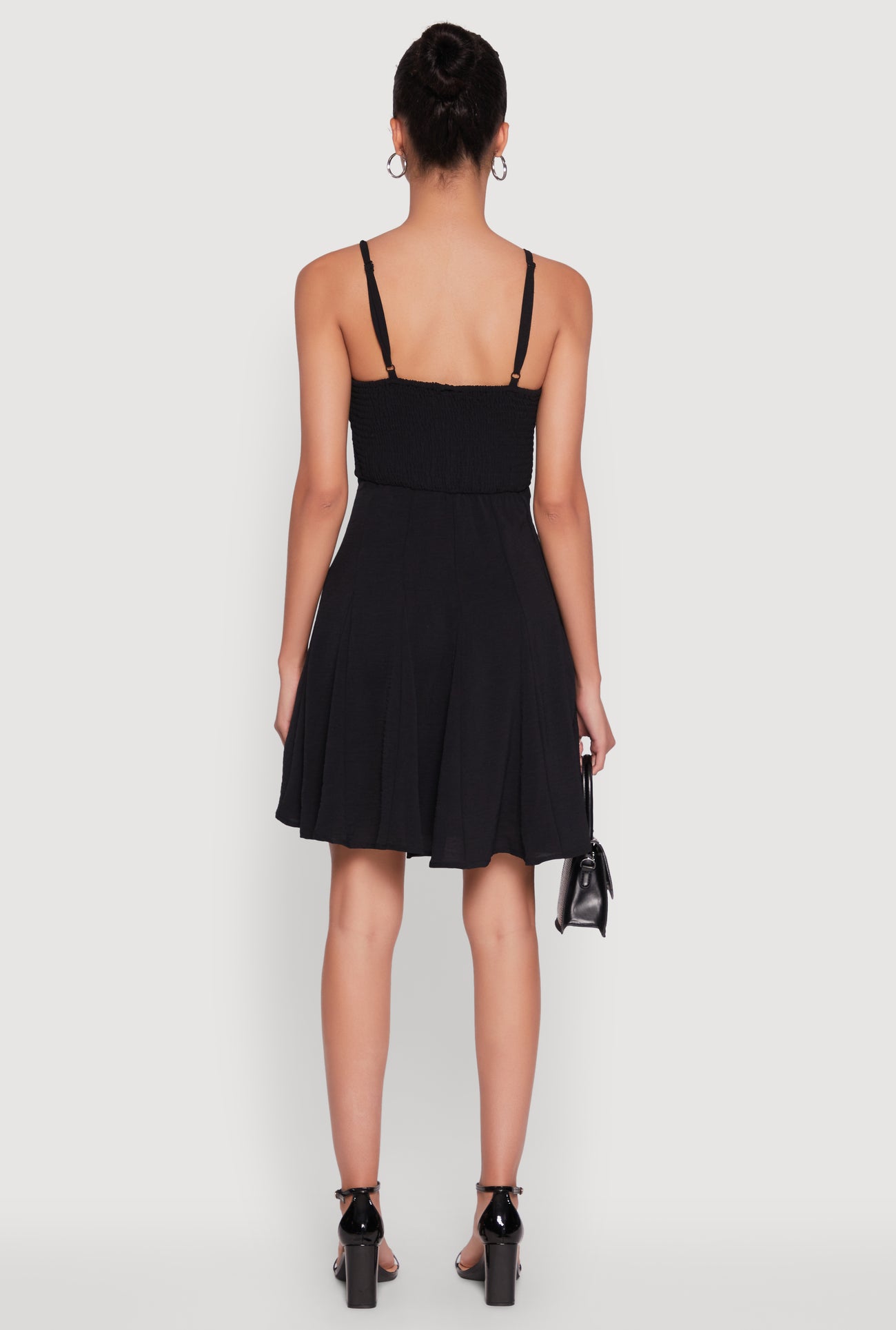 1090075176390001_005