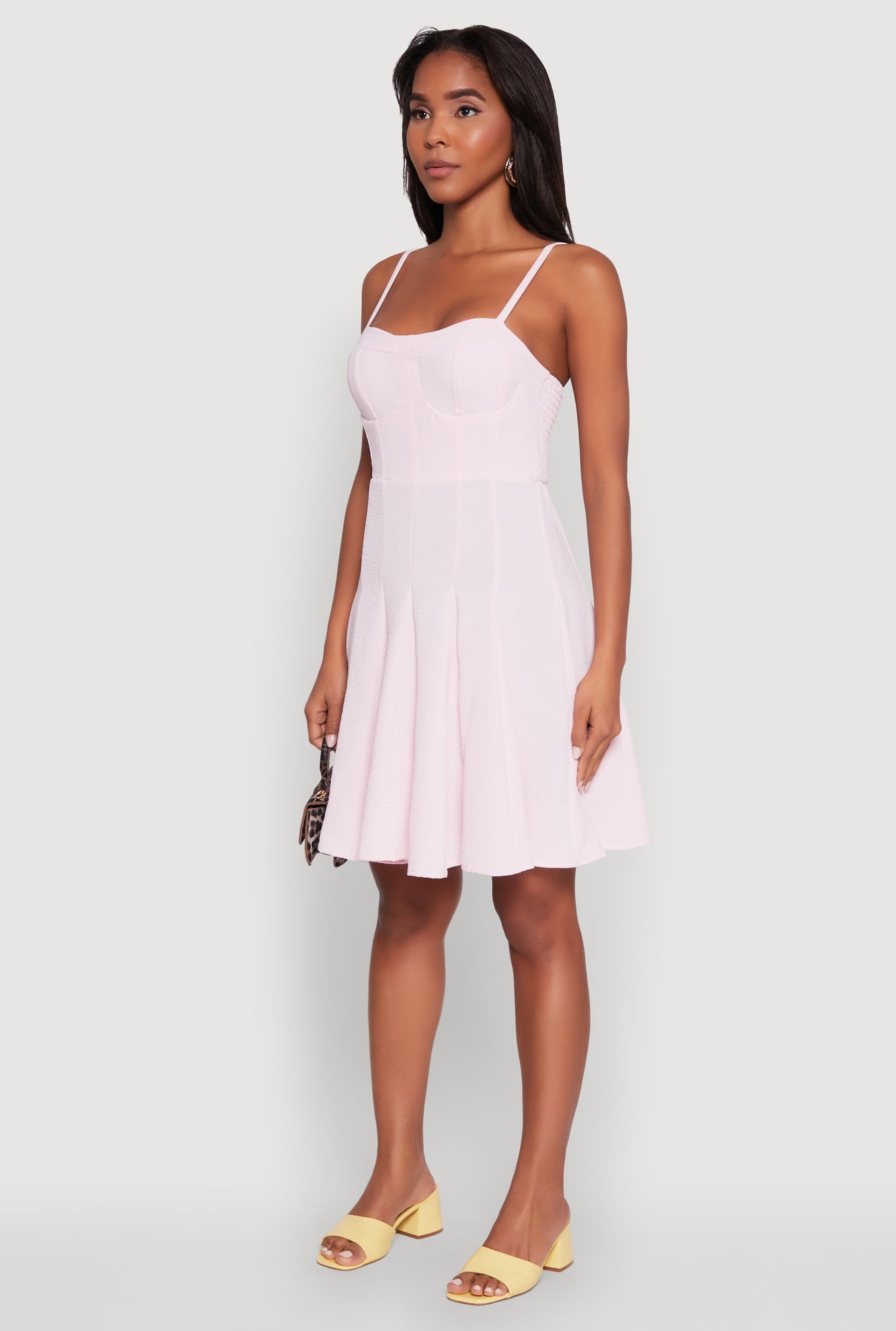 1090075176390066_003