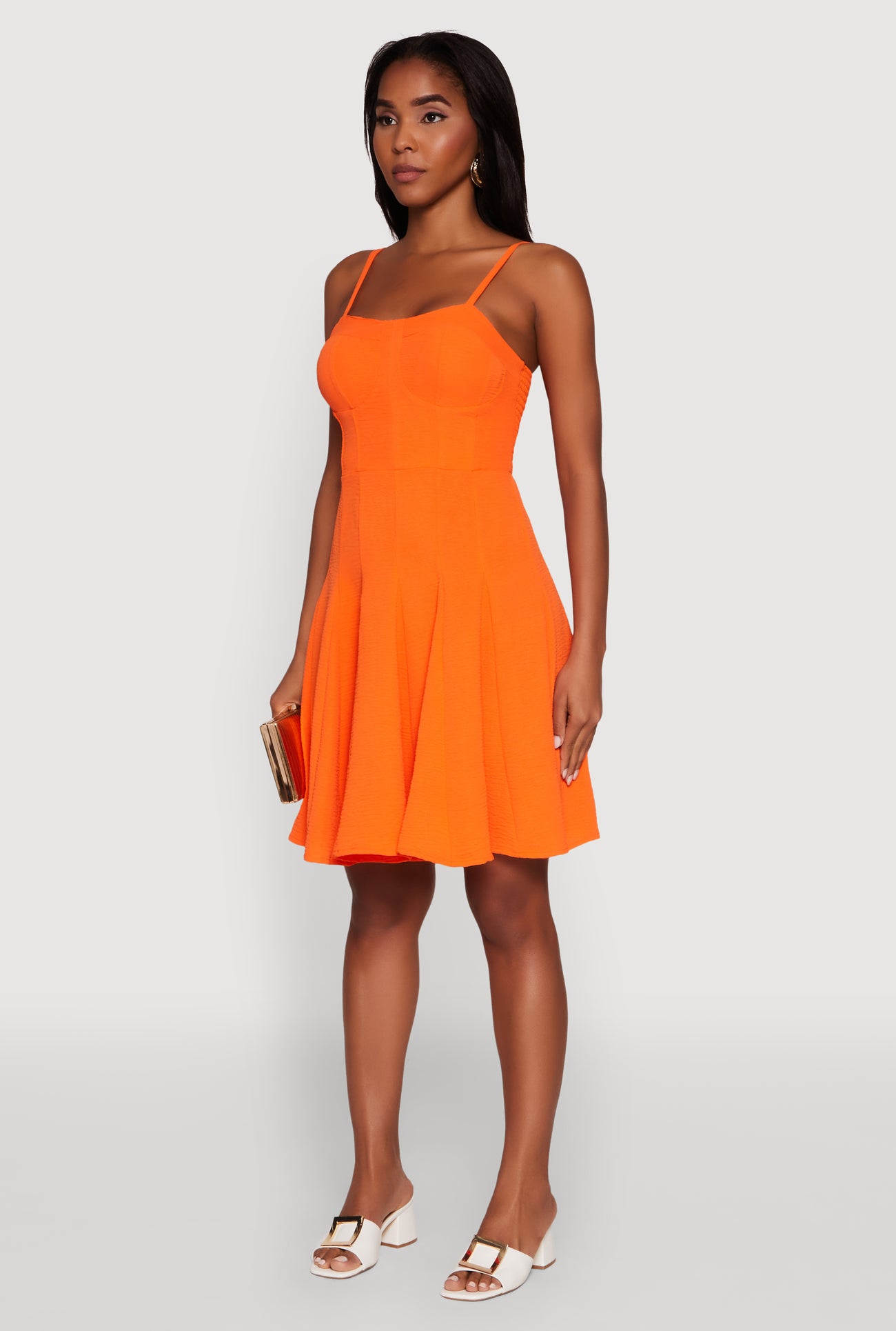 1090075176390080_003