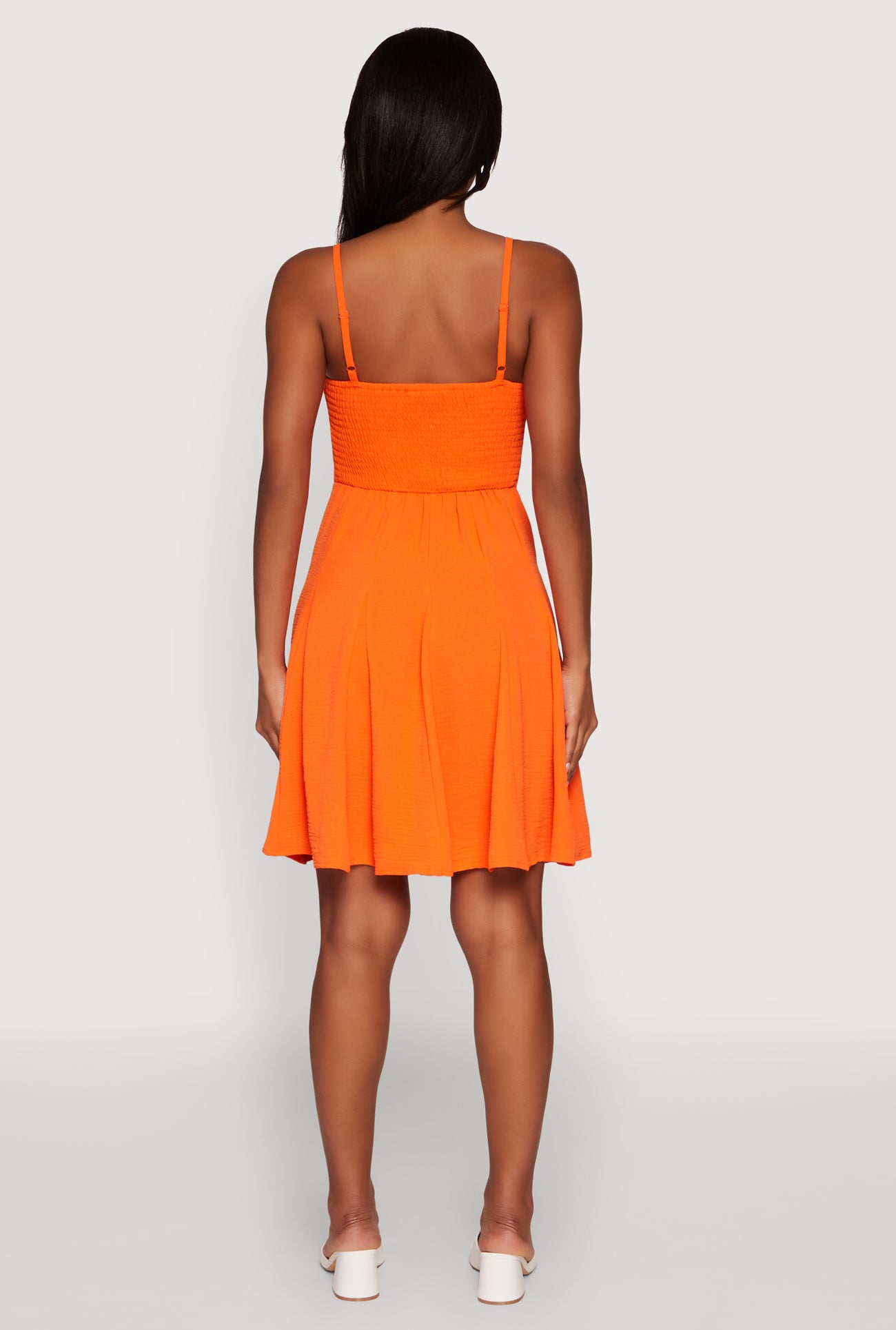 1090075176390080_005