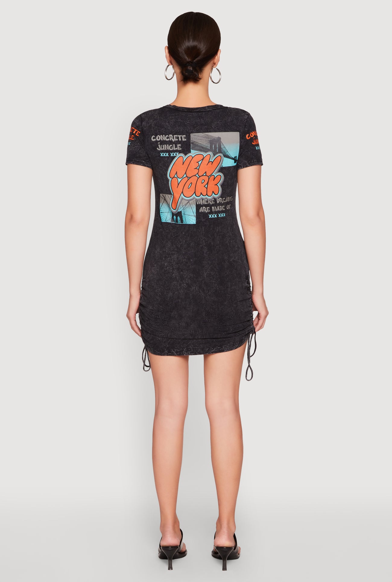 1094033876656001_005