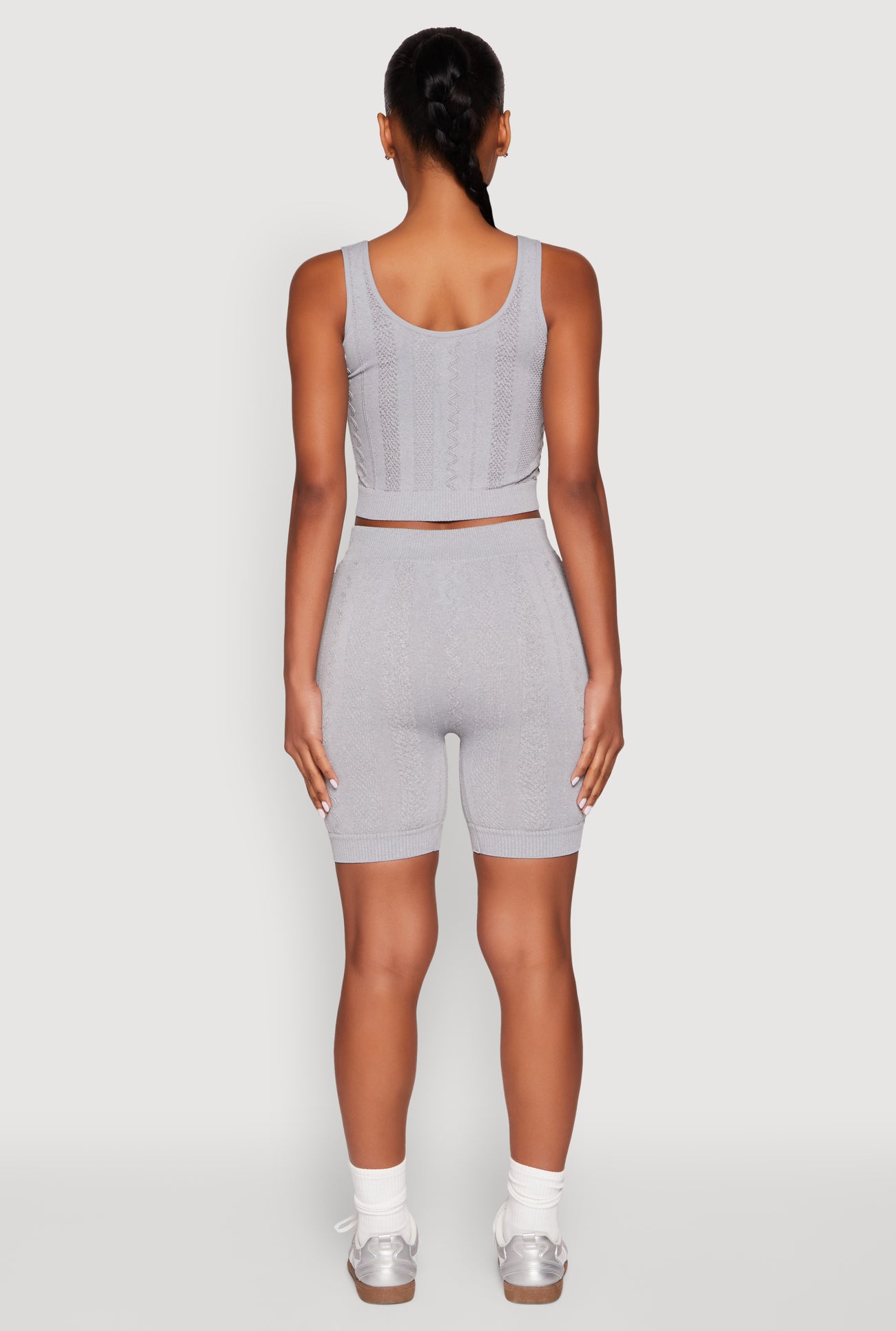 1097075173180004_005