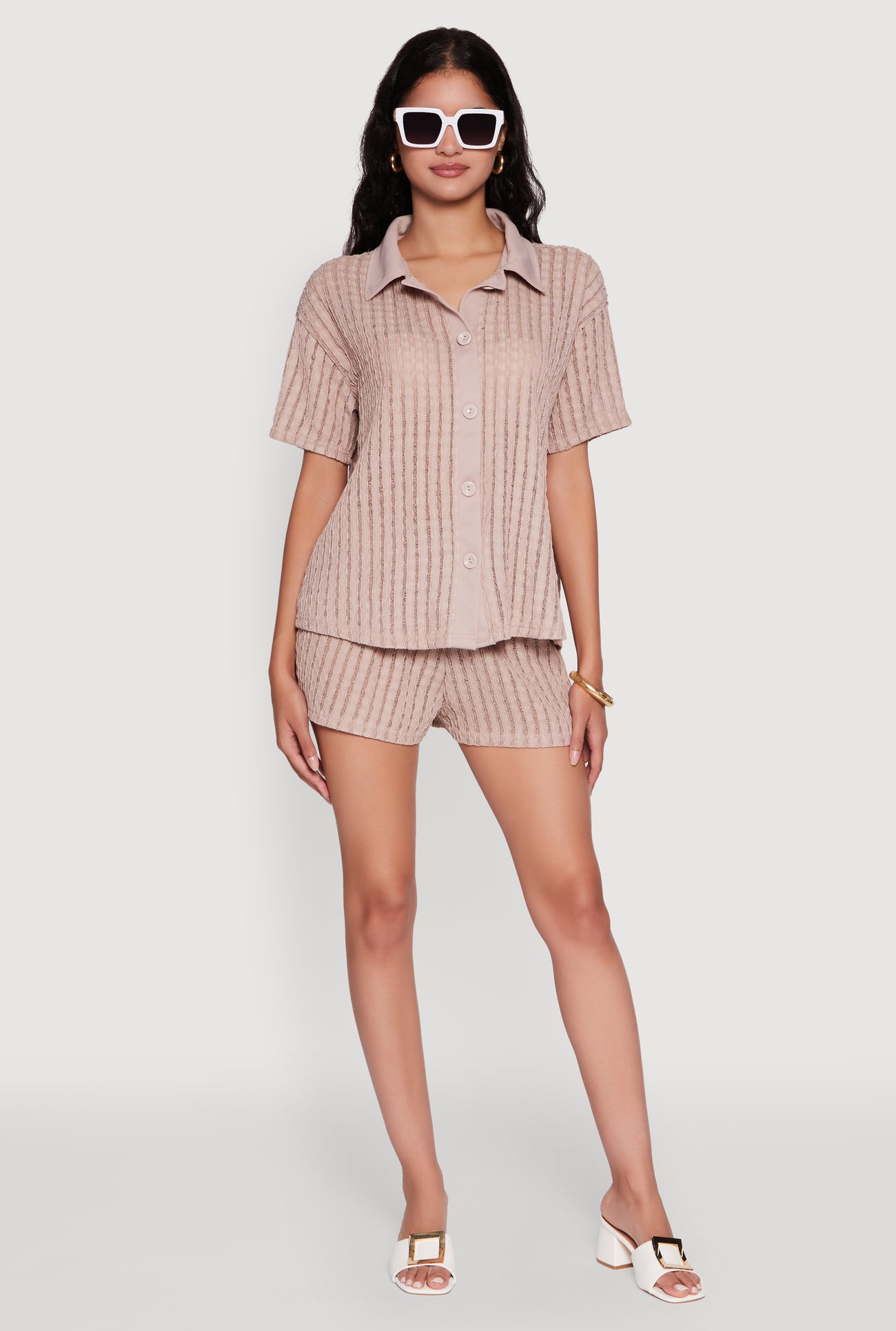 1099062122869024_001