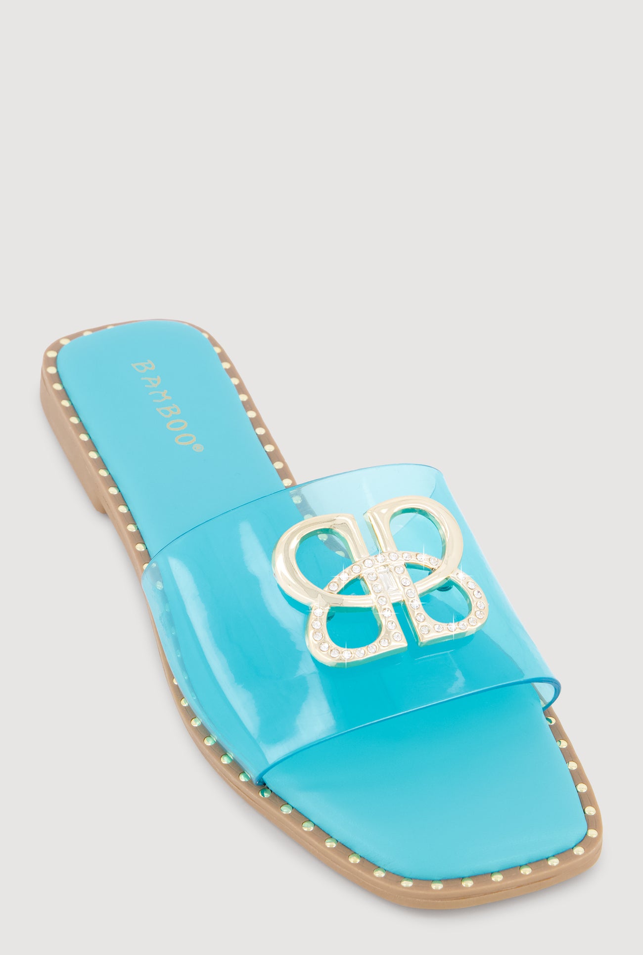 1112004068403045_001