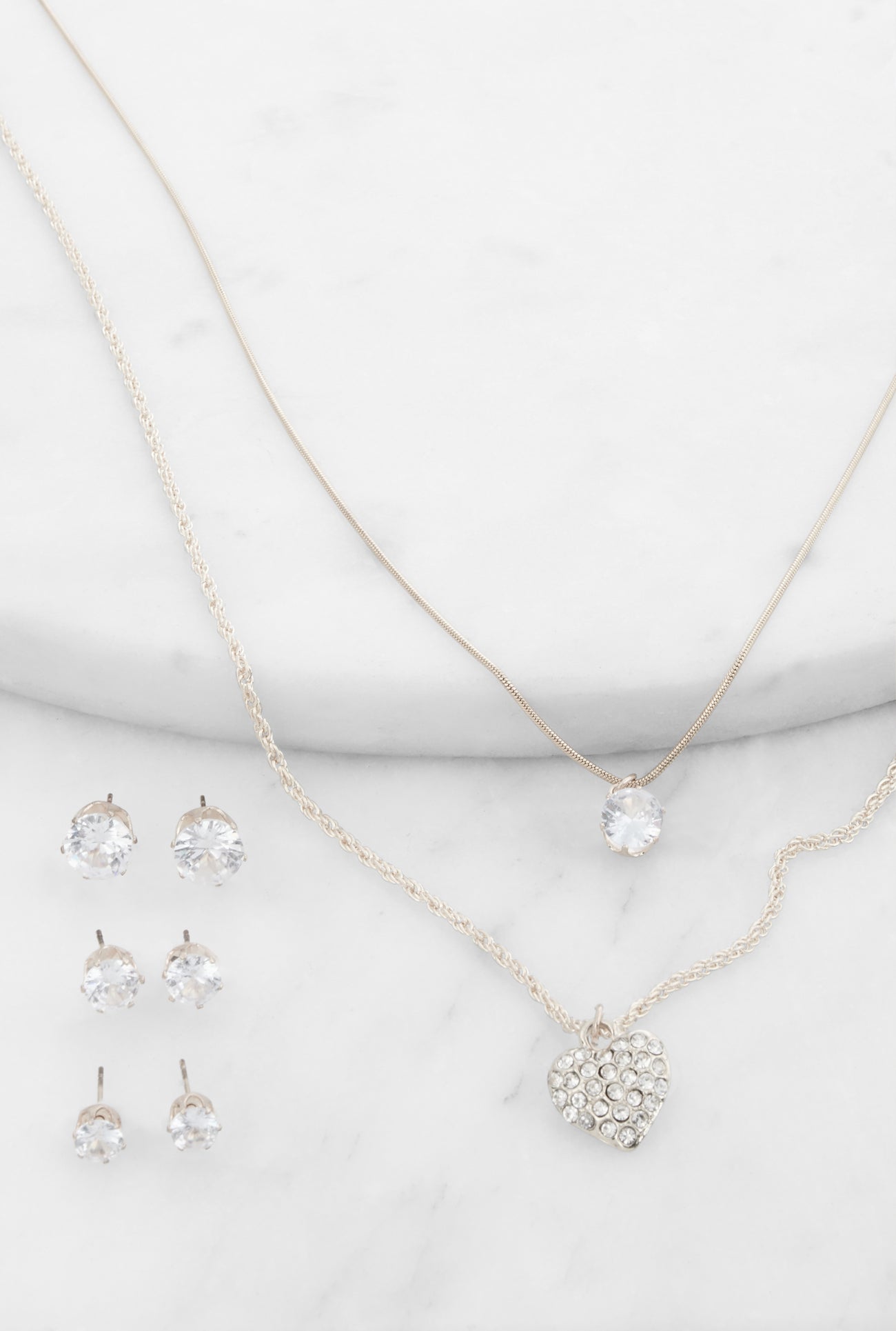 1123073841200007_001