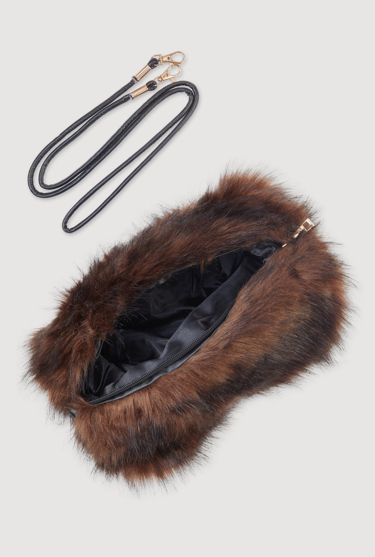 1124067440725020_006