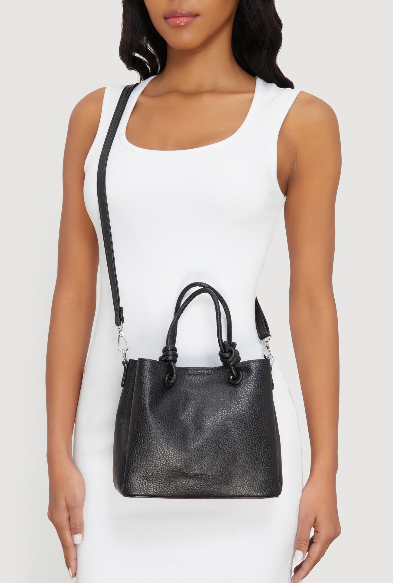 1124073891845001_002