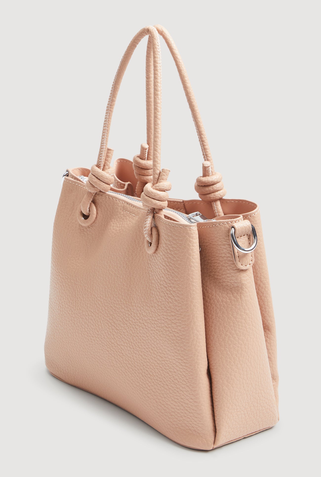 1124073891845024_005