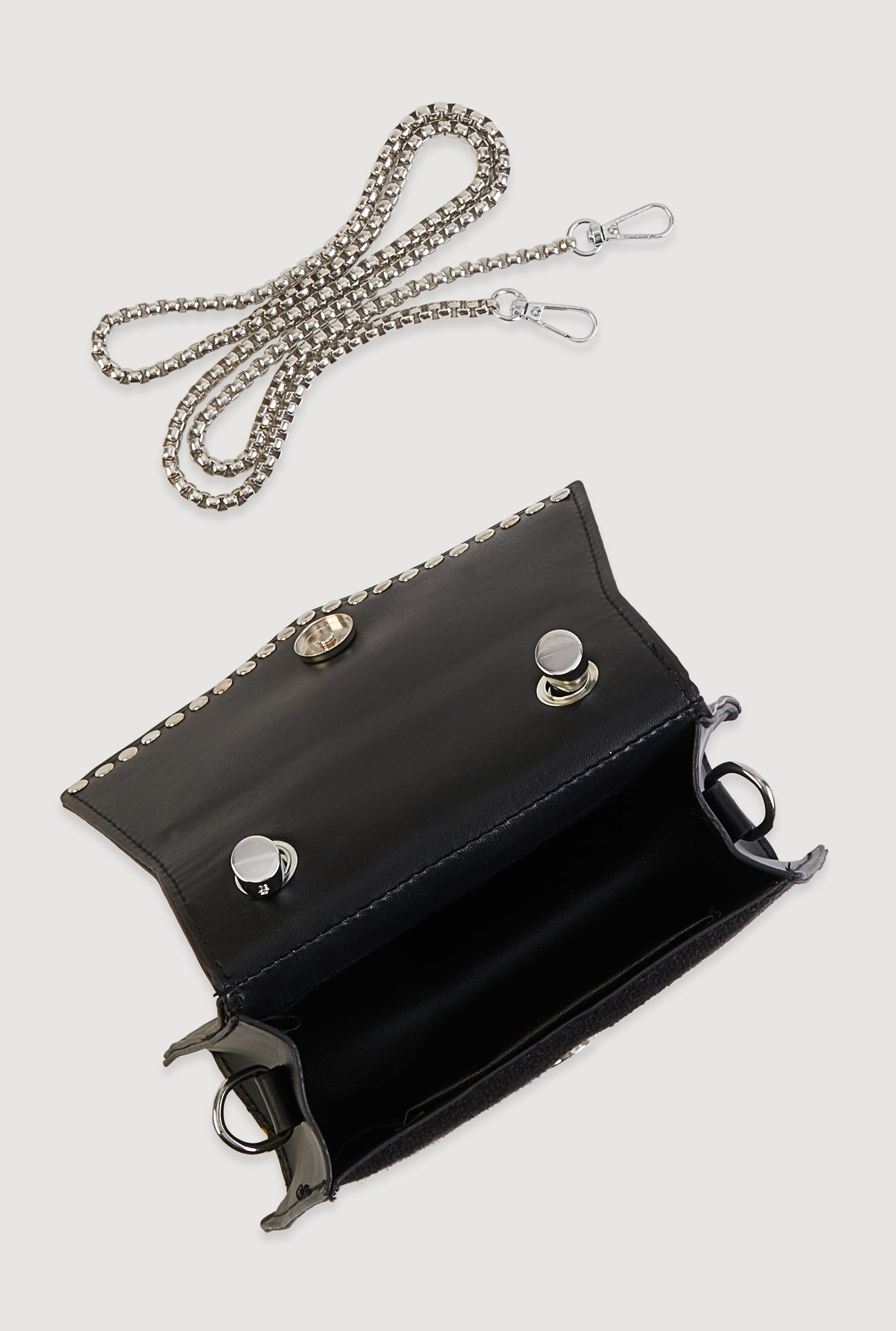 1126067442216001_006