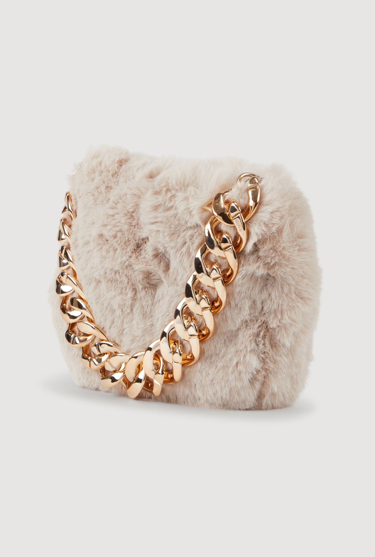 1126067442560021_005