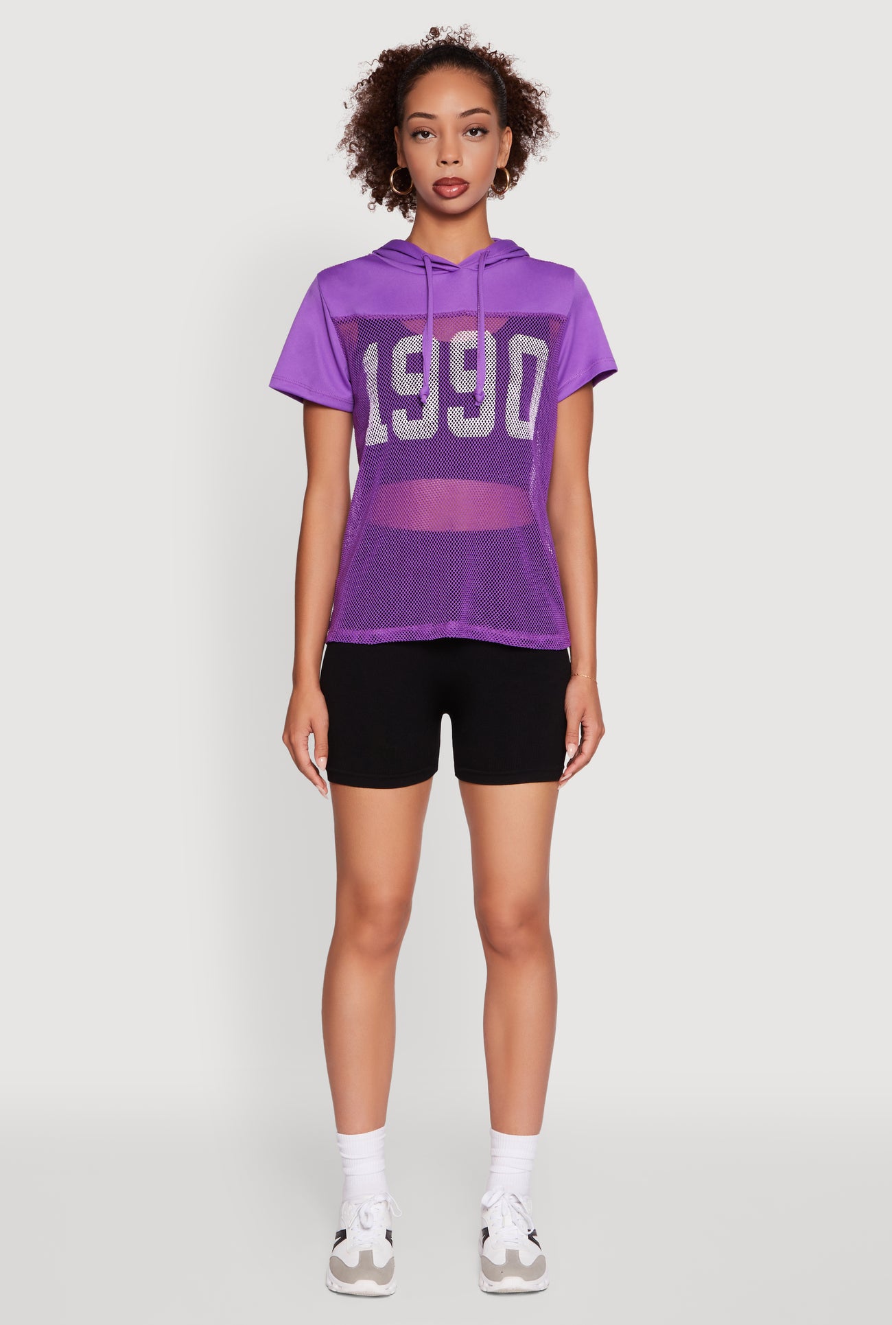 1302038345306340_003