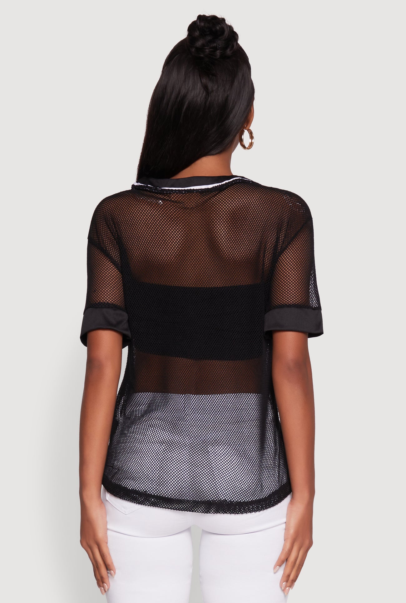 1302038345312001_006