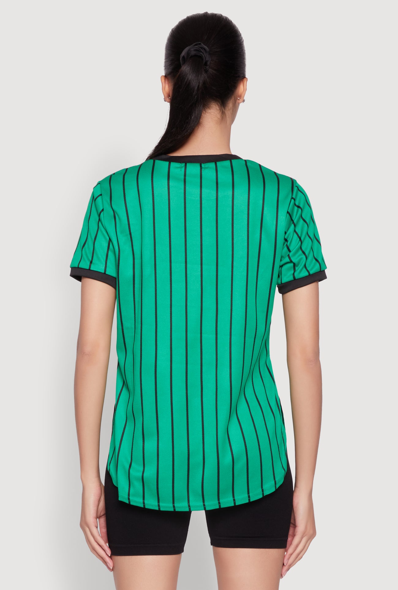 1302038345438037_006