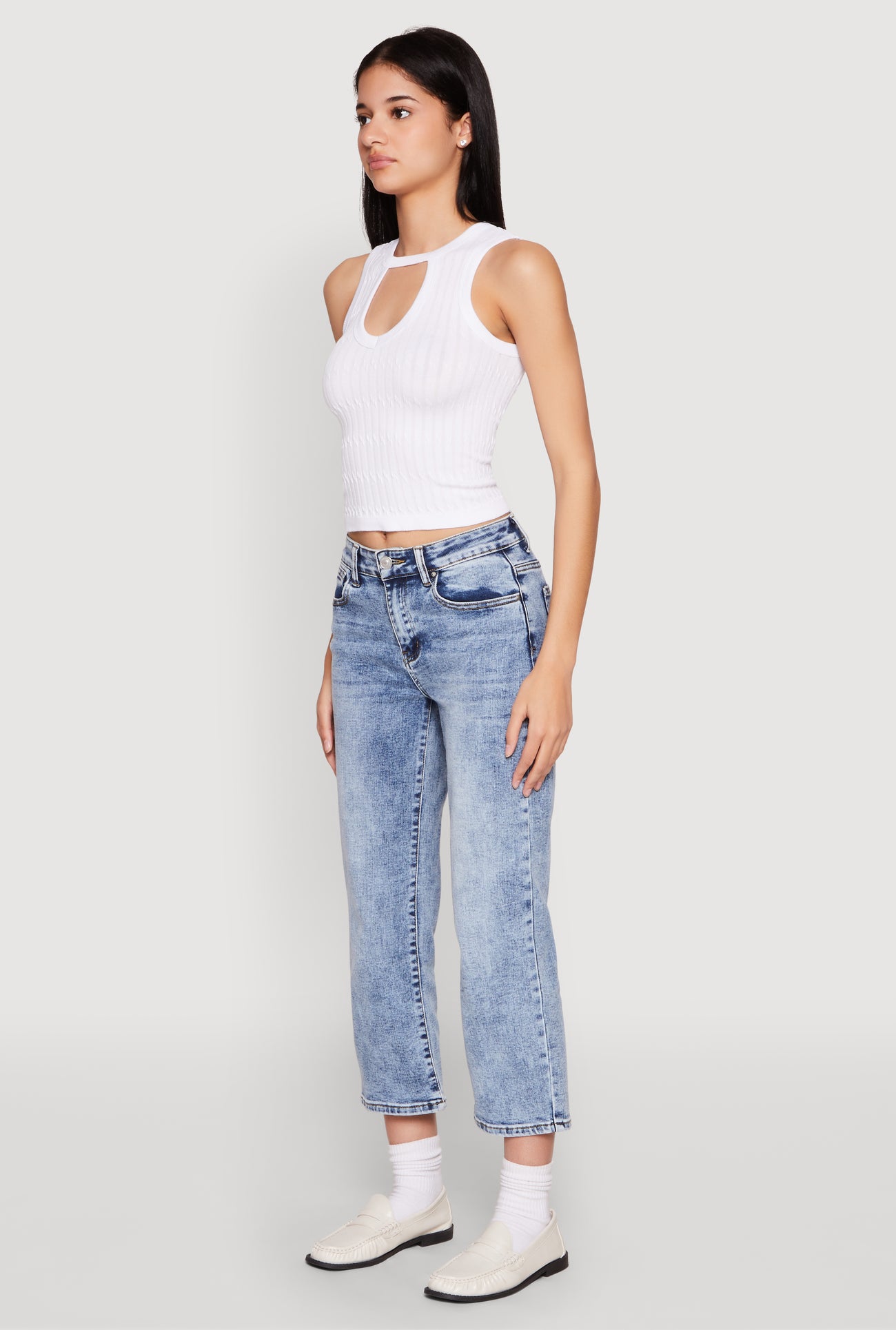 1305038345014010_005