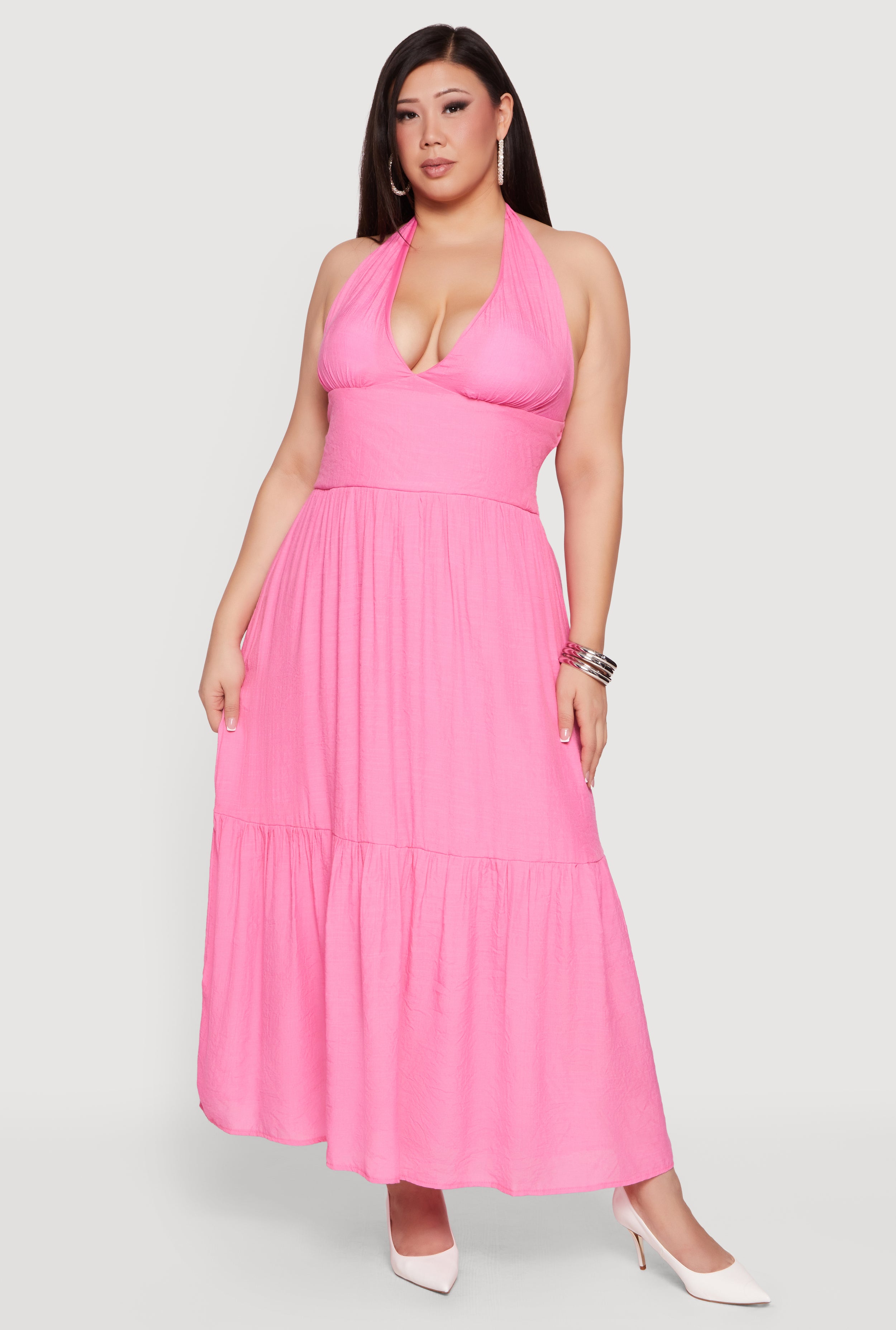 Plus Size Halter Neck Sleeveless Tiered Maxi Dress Plus Size Halter Neck Sleeveless Tiered Maxi Dress