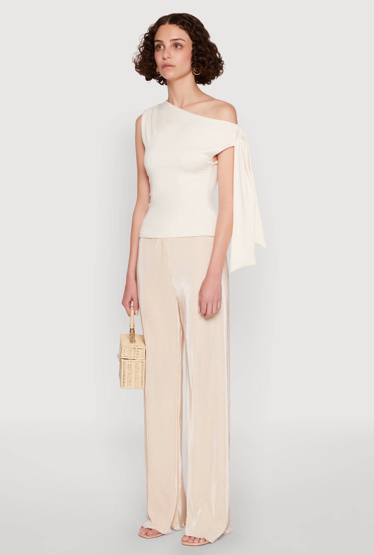 1407069399302024_003