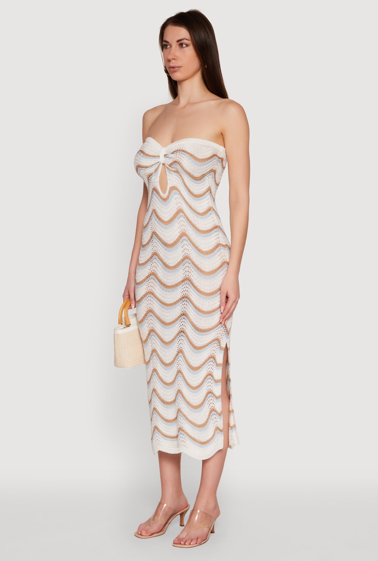 1412077139570340_003