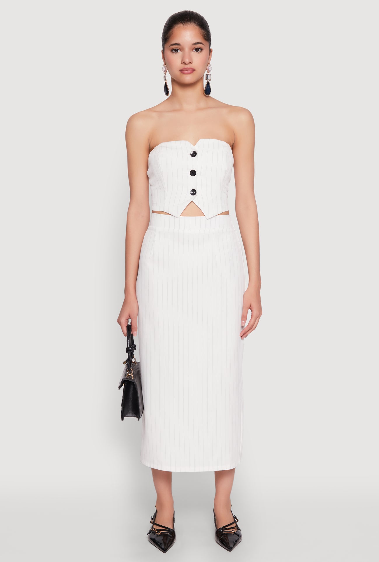 1413054213112015_002