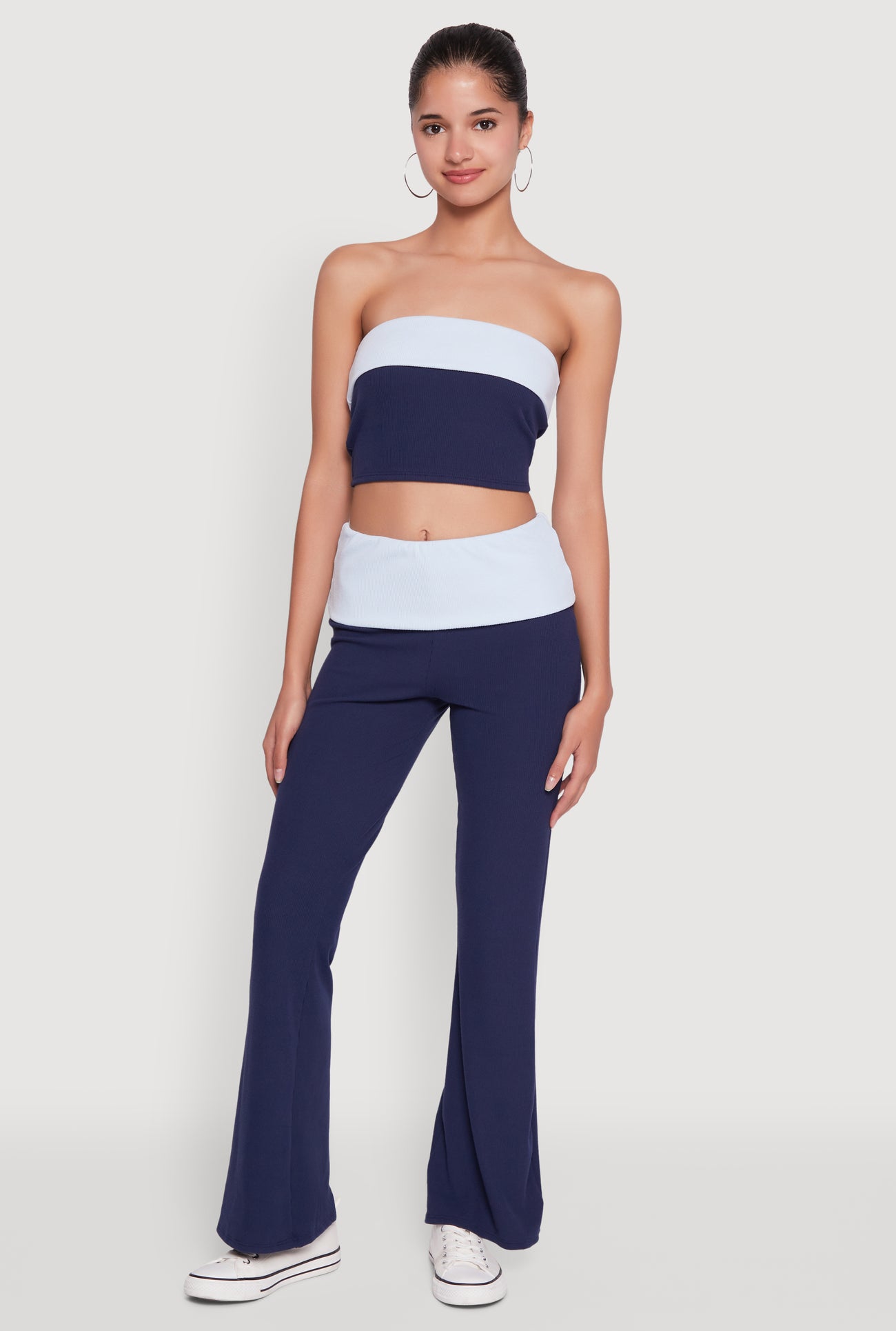 1413054217640041_001