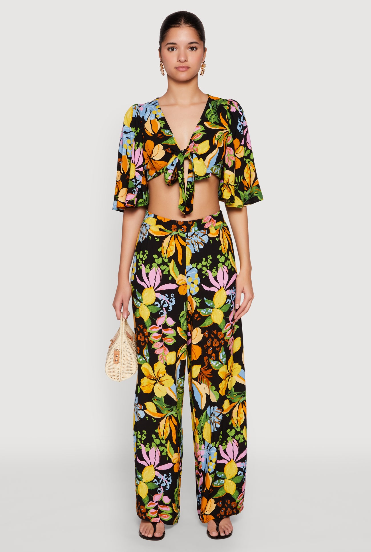 1413054219320001_003