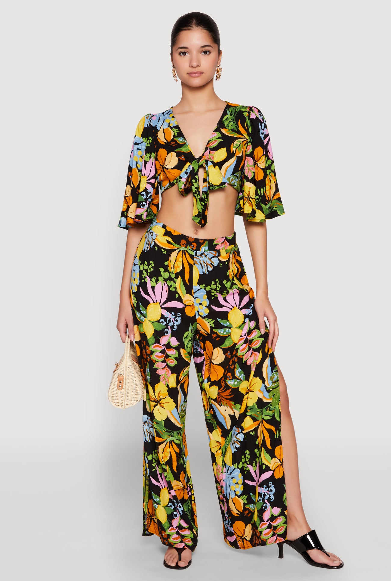 1413054219321001_001