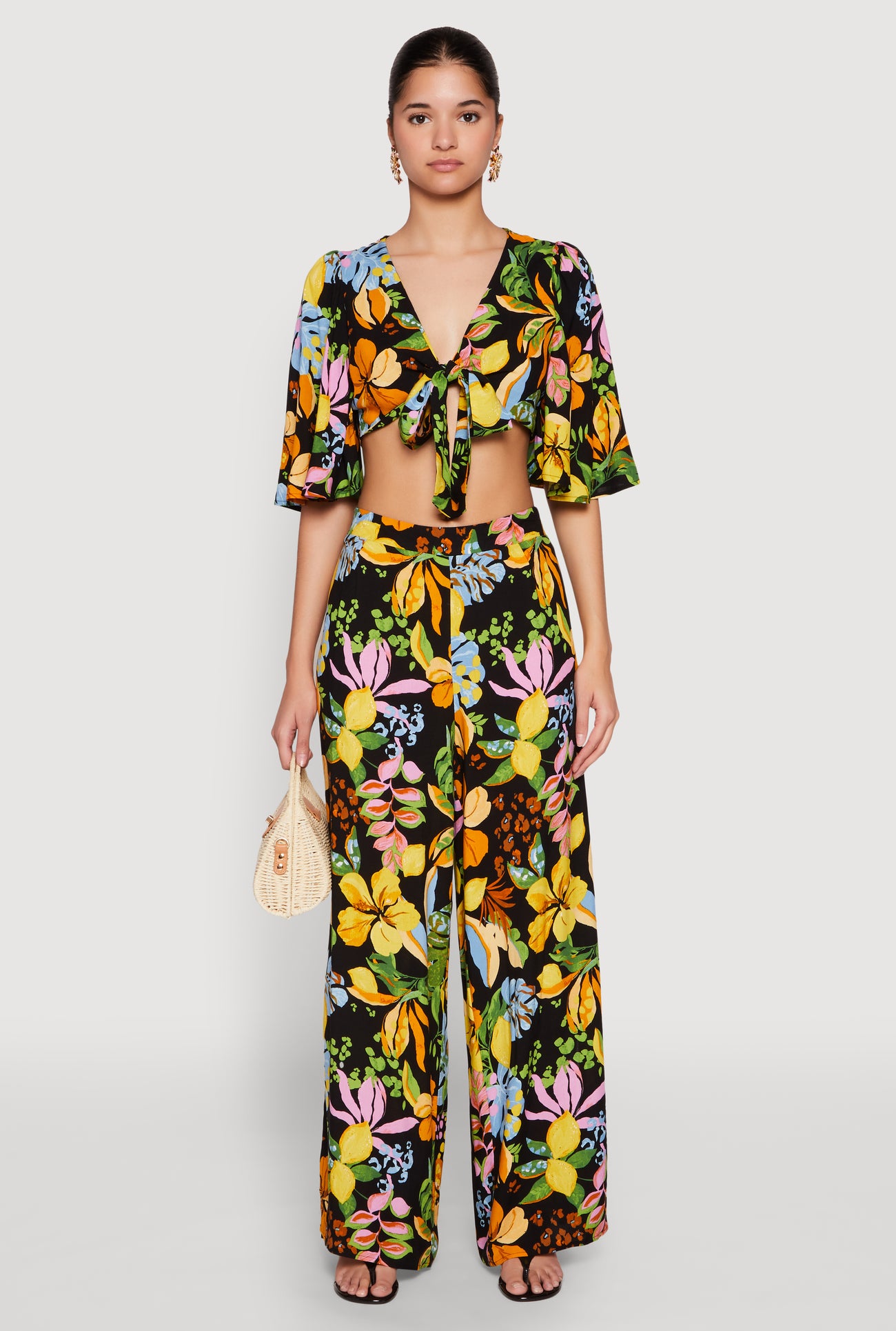 1413054219321001_002