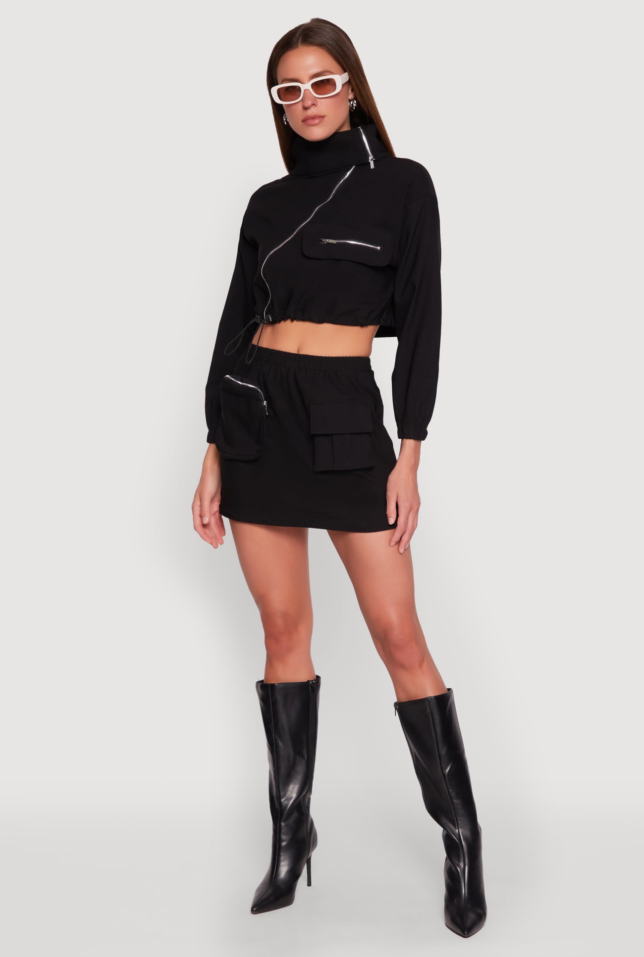 1413056570781001_002