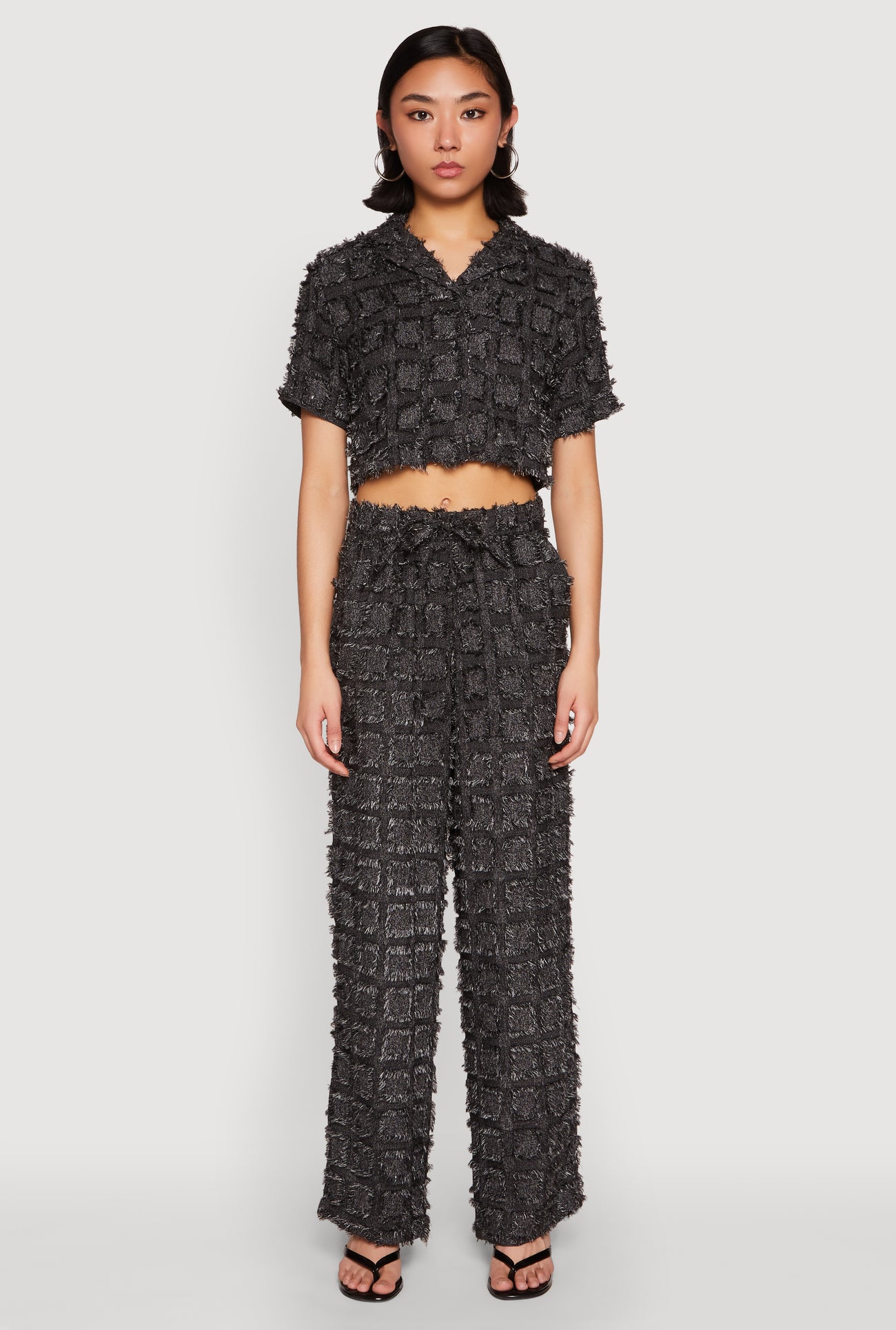 1413056572932001_003