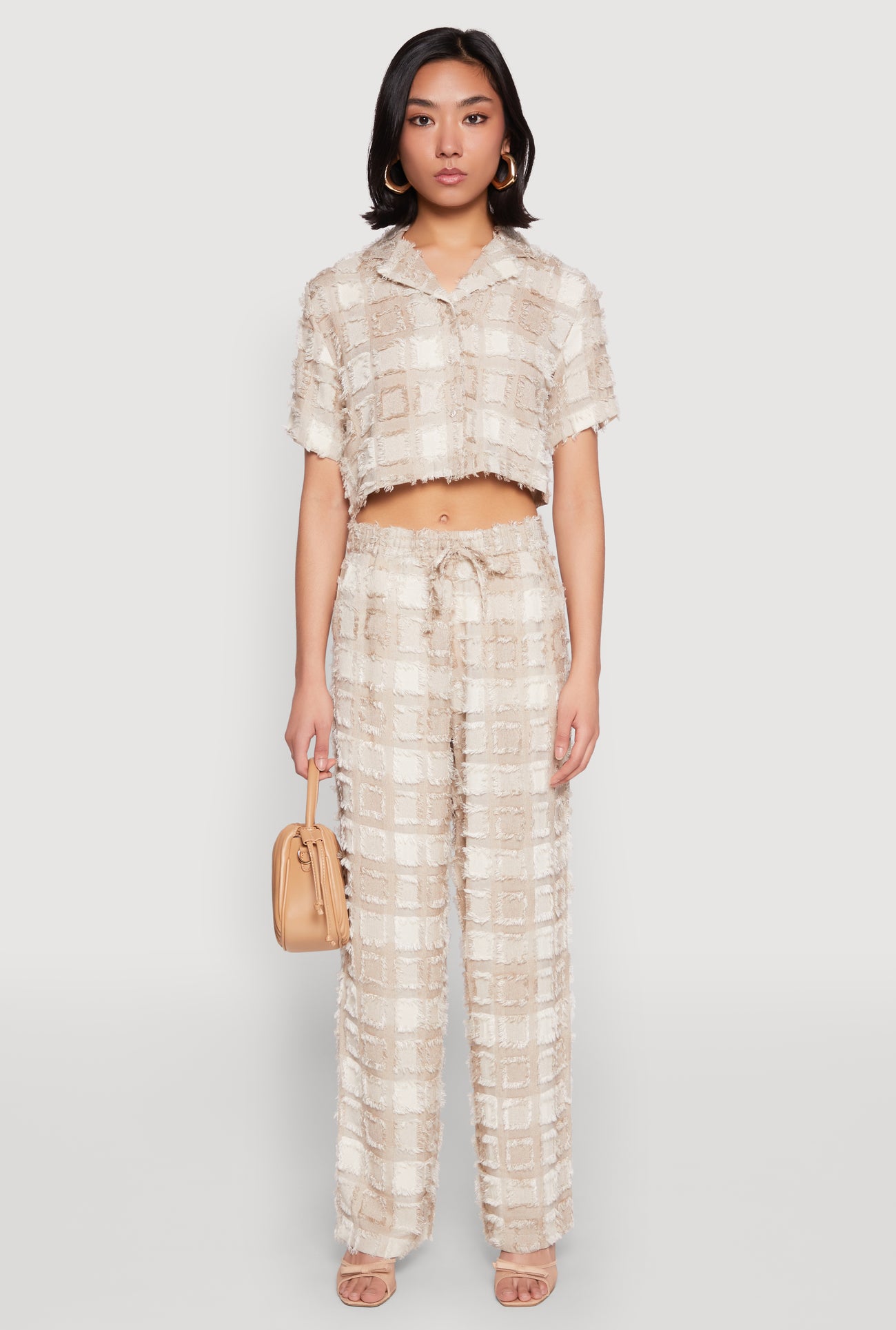 1413056572933024_001