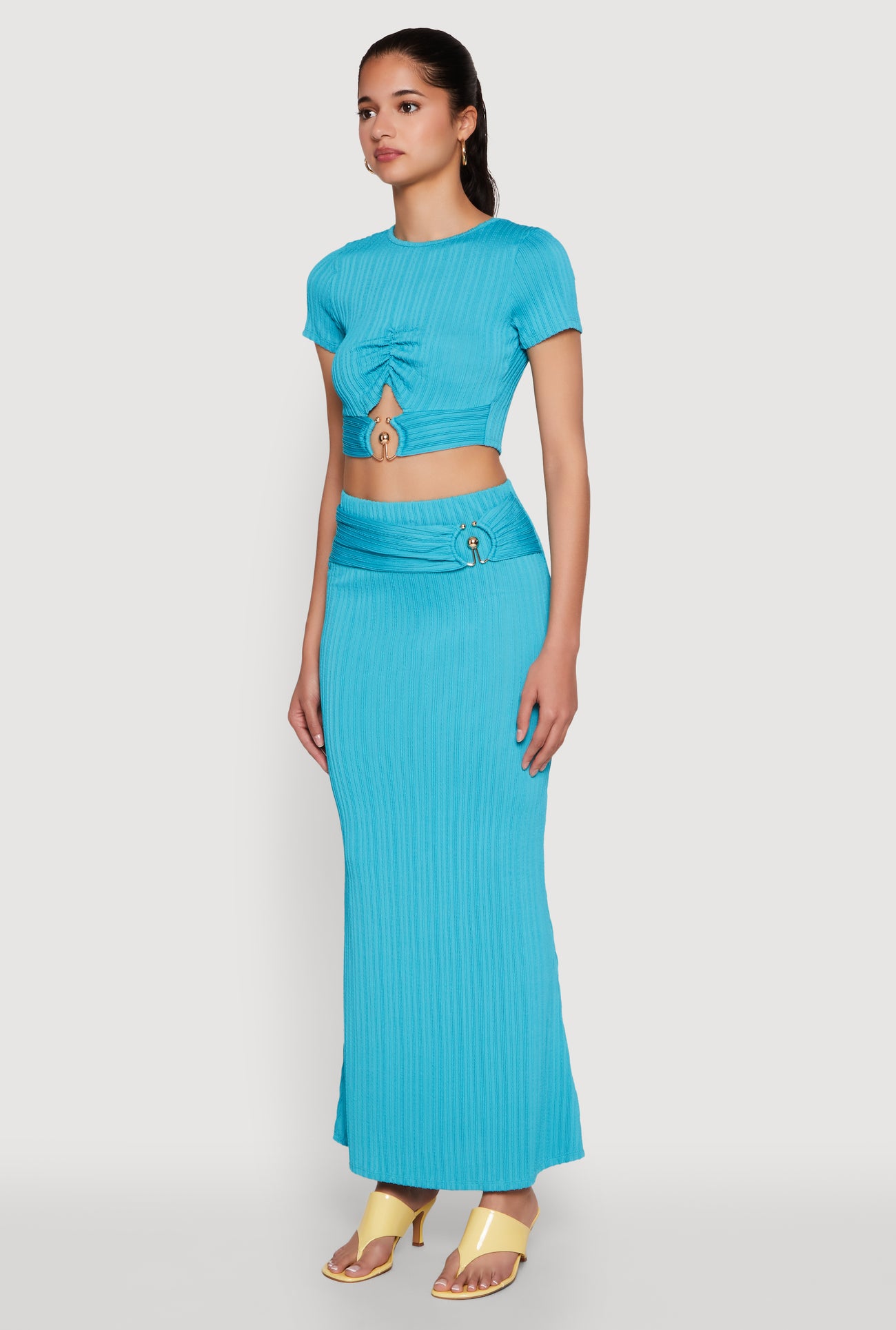 1413058750086033_005