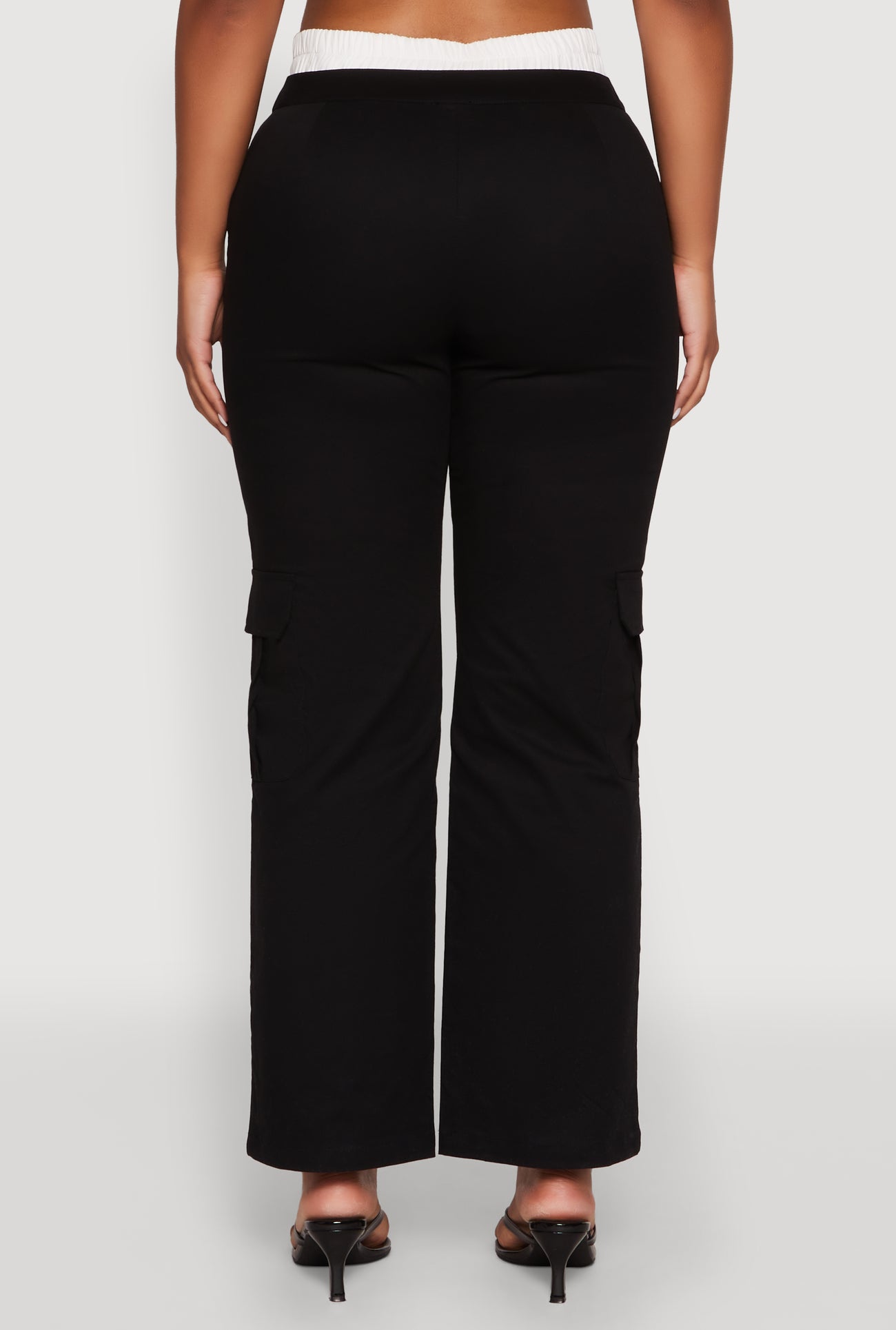 1413058752477001_005