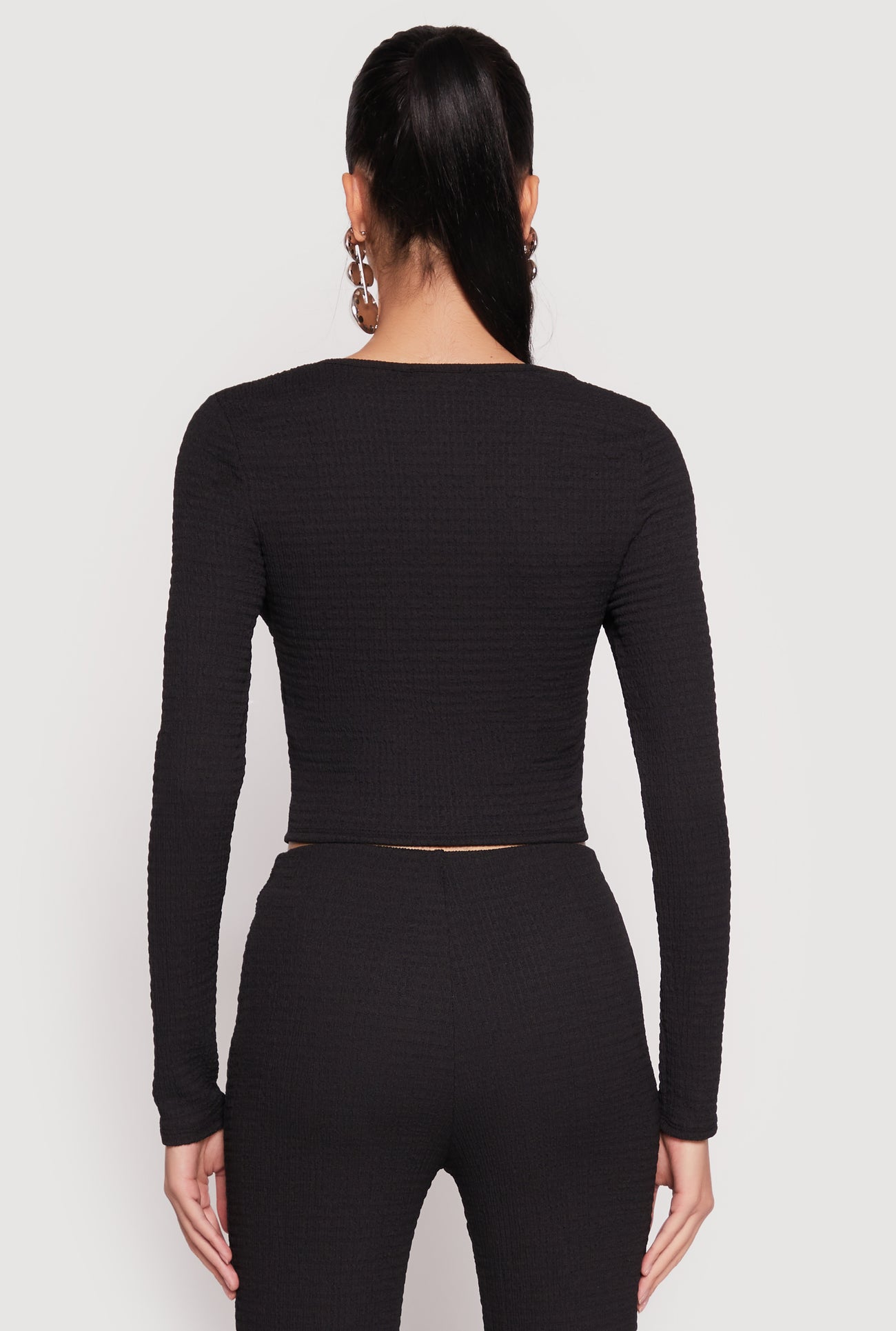 1413058755844001_005