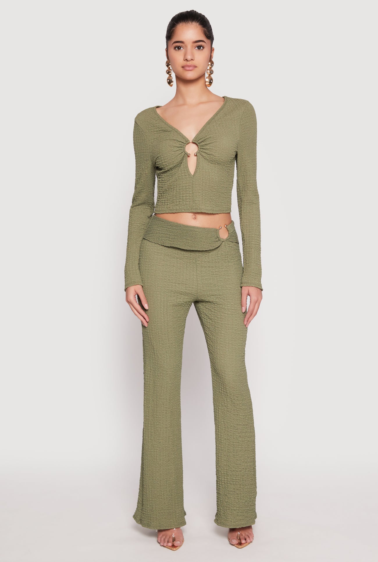 1413058755844032_002