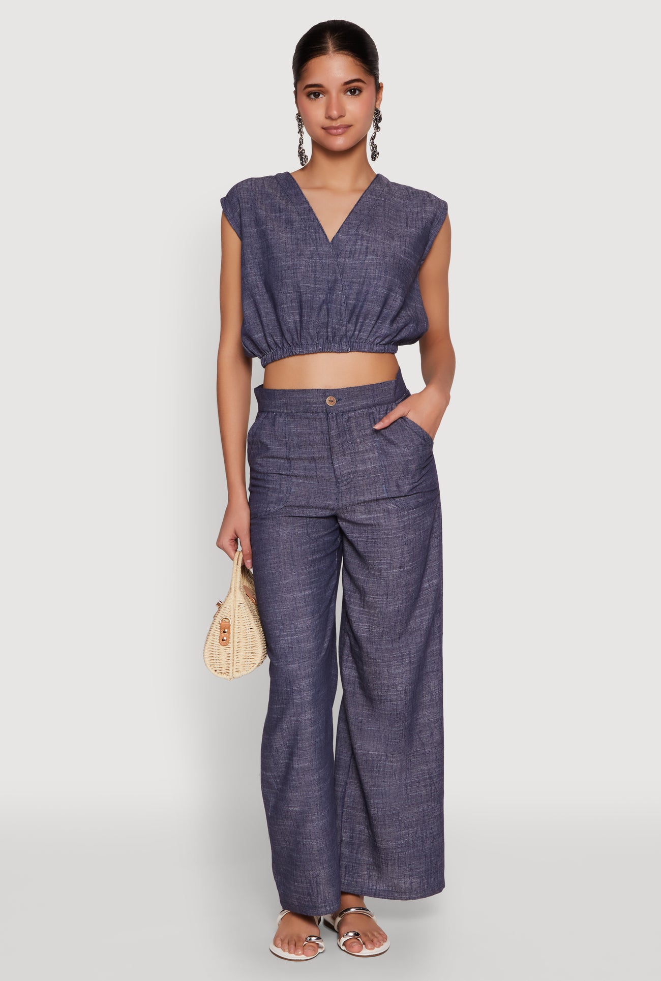 1413062700243105_002