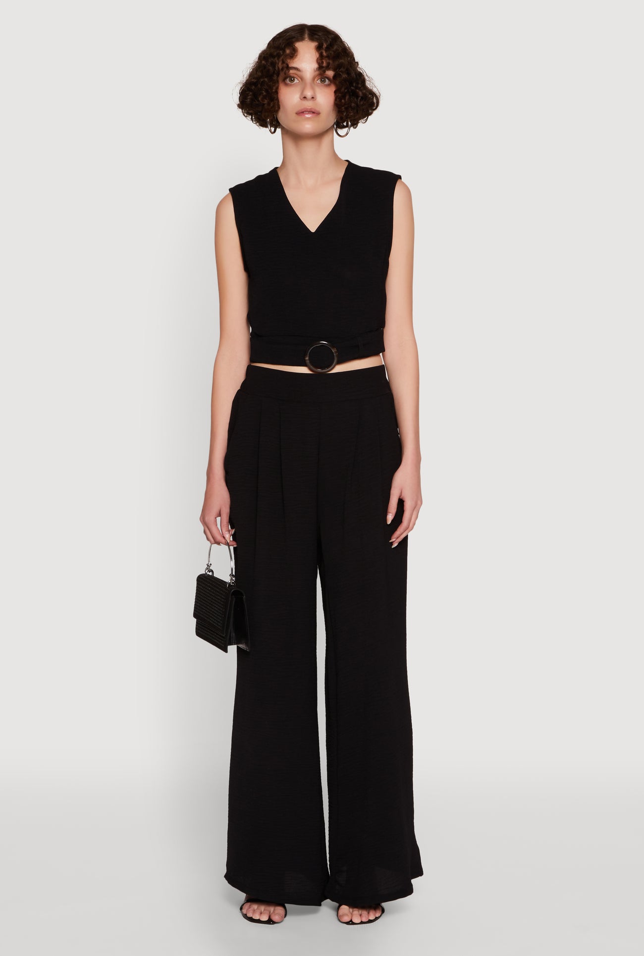 1413062702690001_002