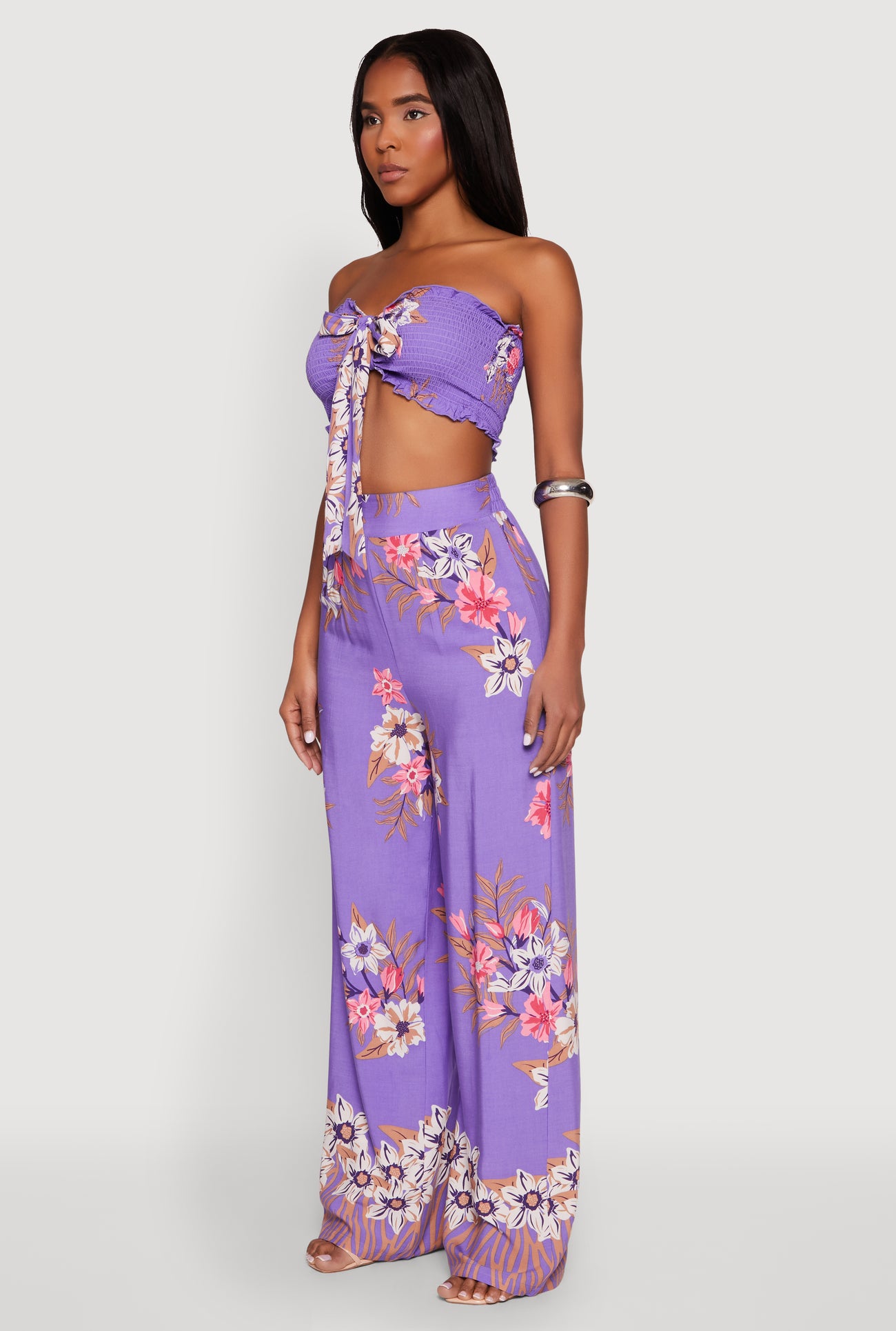 1413062703152050_005