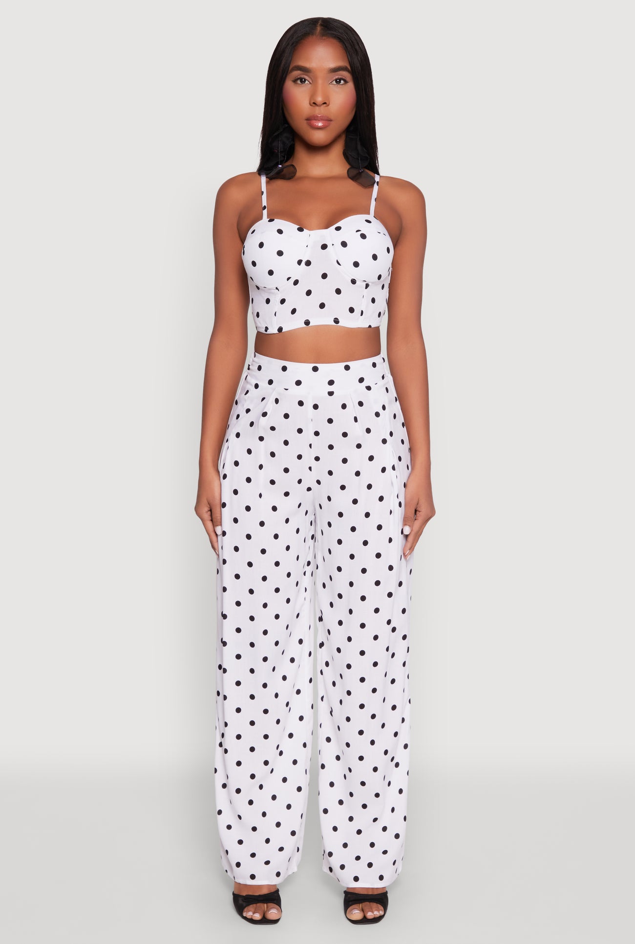 1413062703162010_002