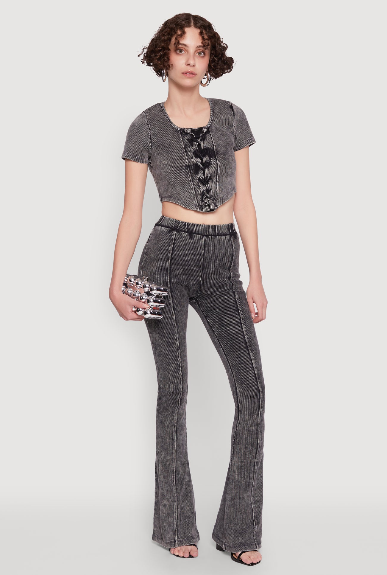 1413062703341007_001