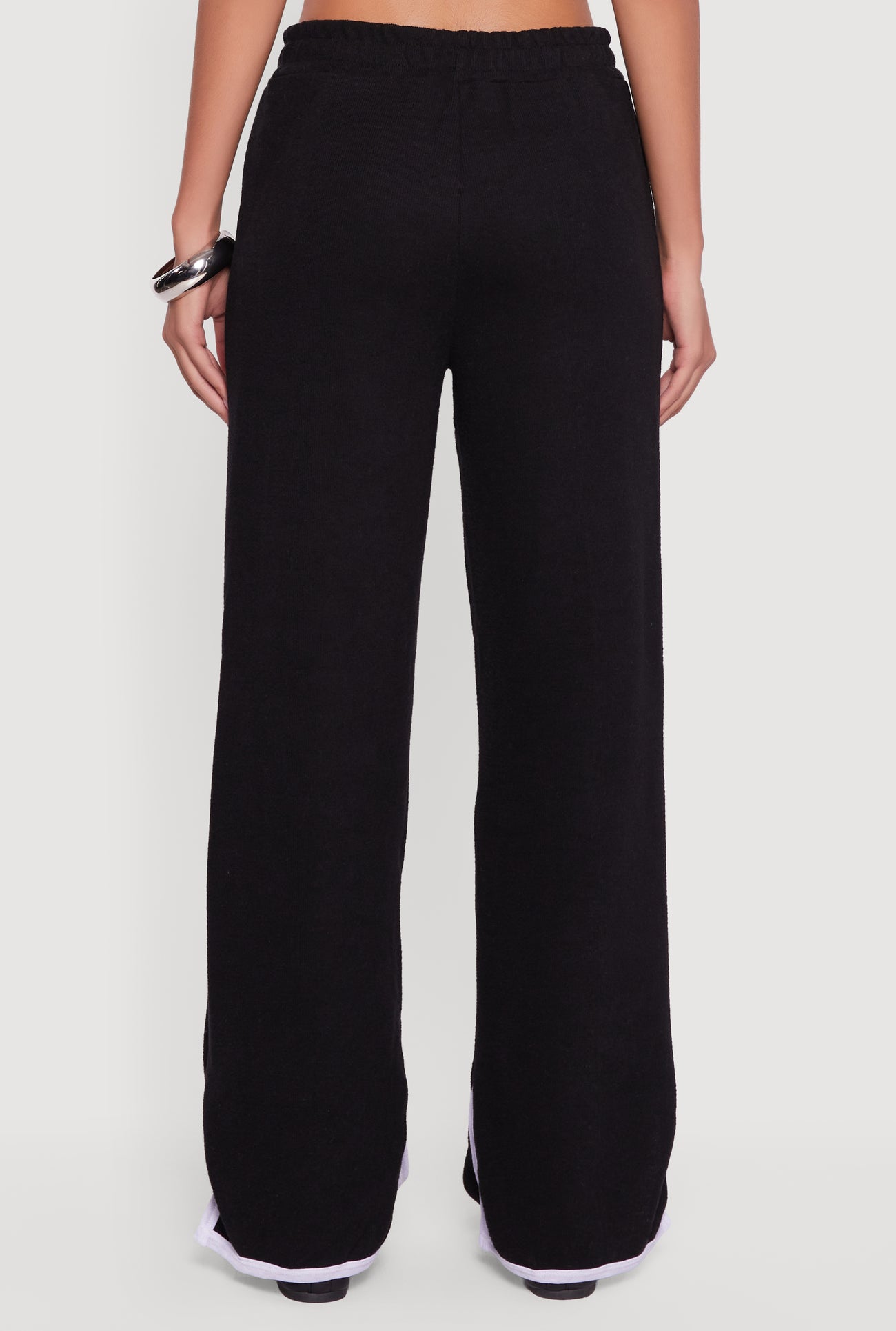 1413063405751015_005