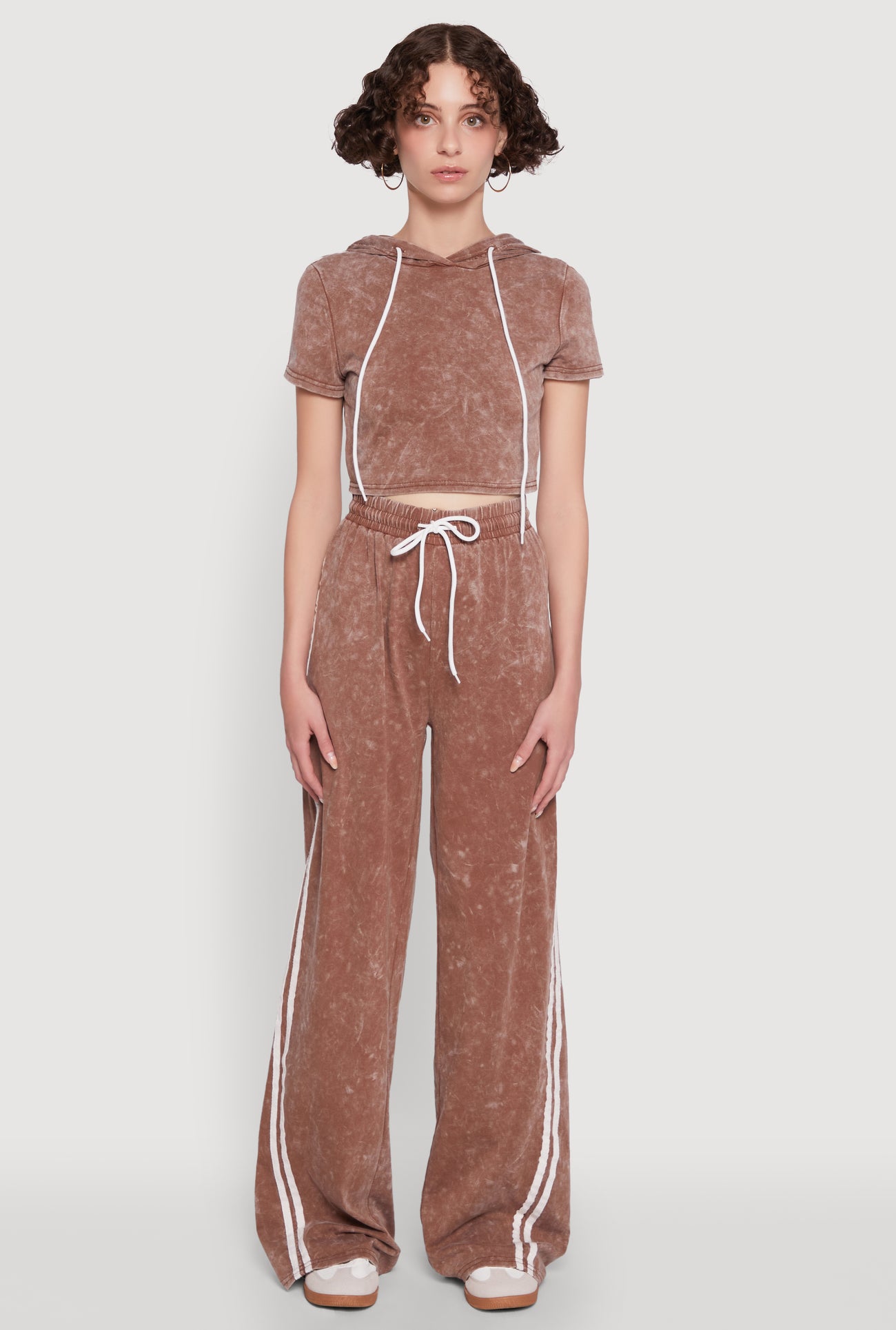 1413064720654405_003