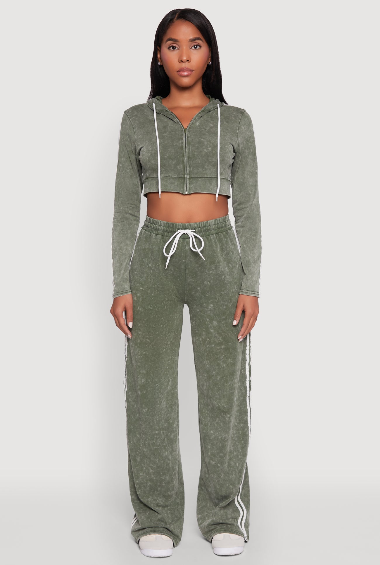 1413064724094032_003