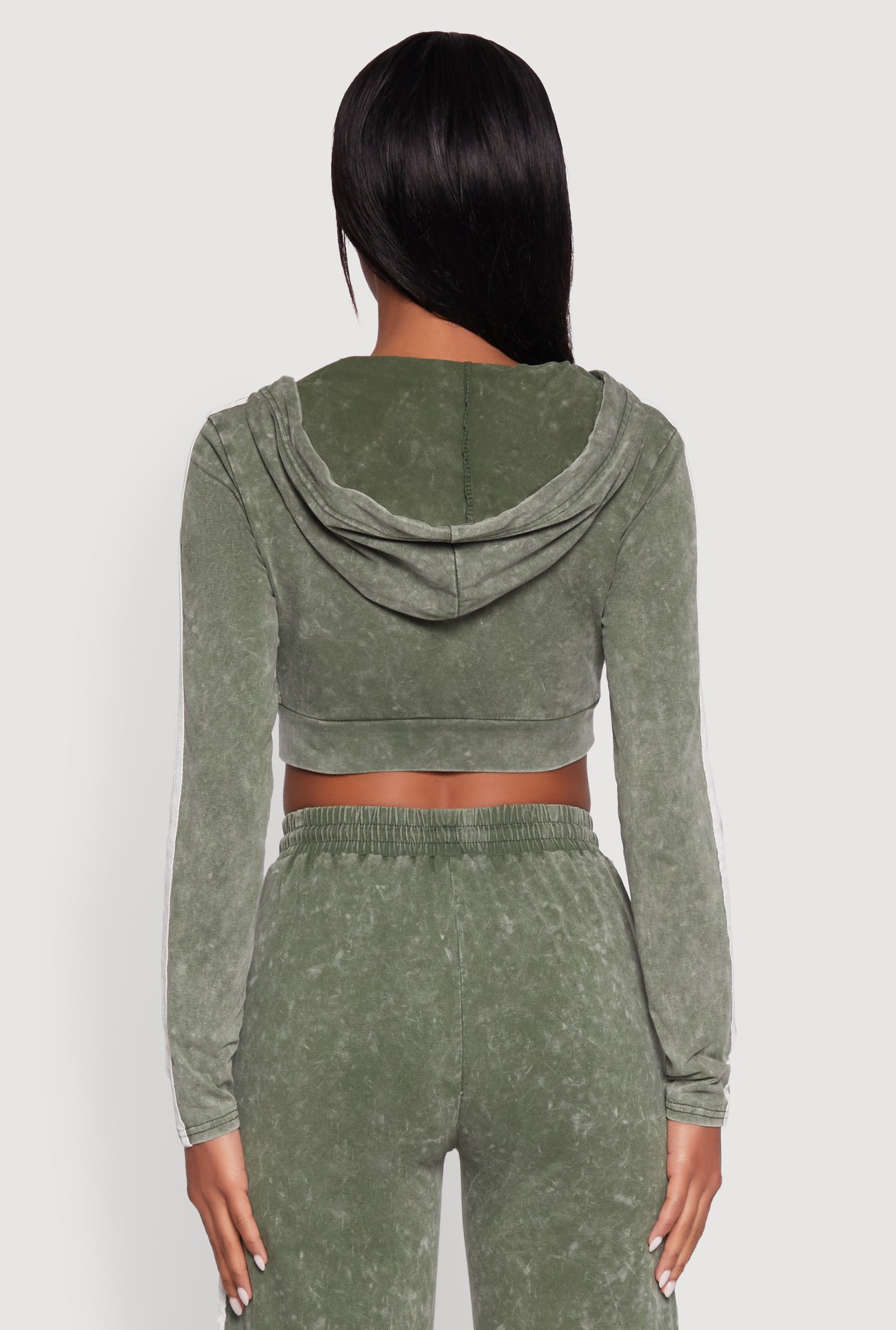 1413064724094032_006