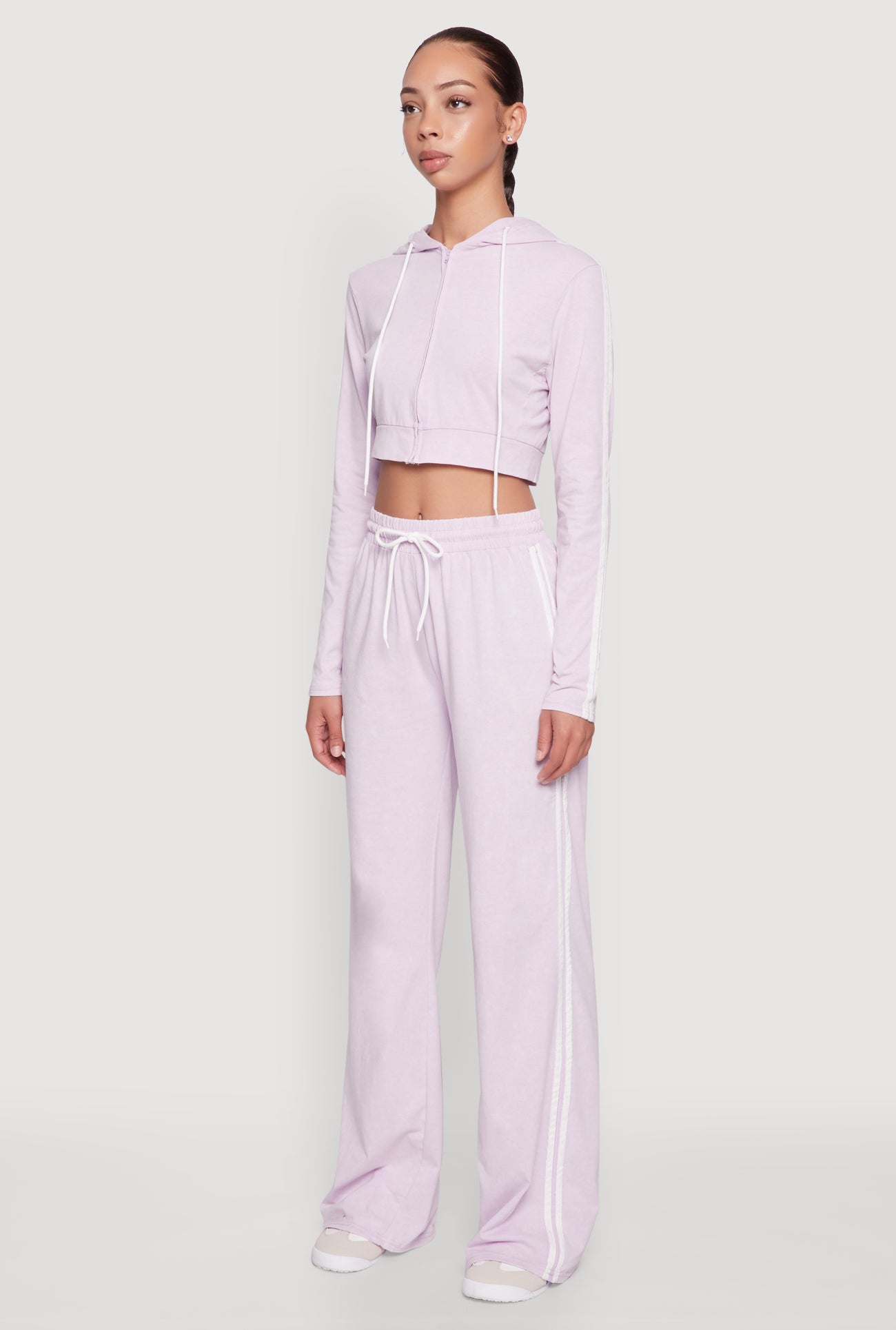 1413064724094051_005