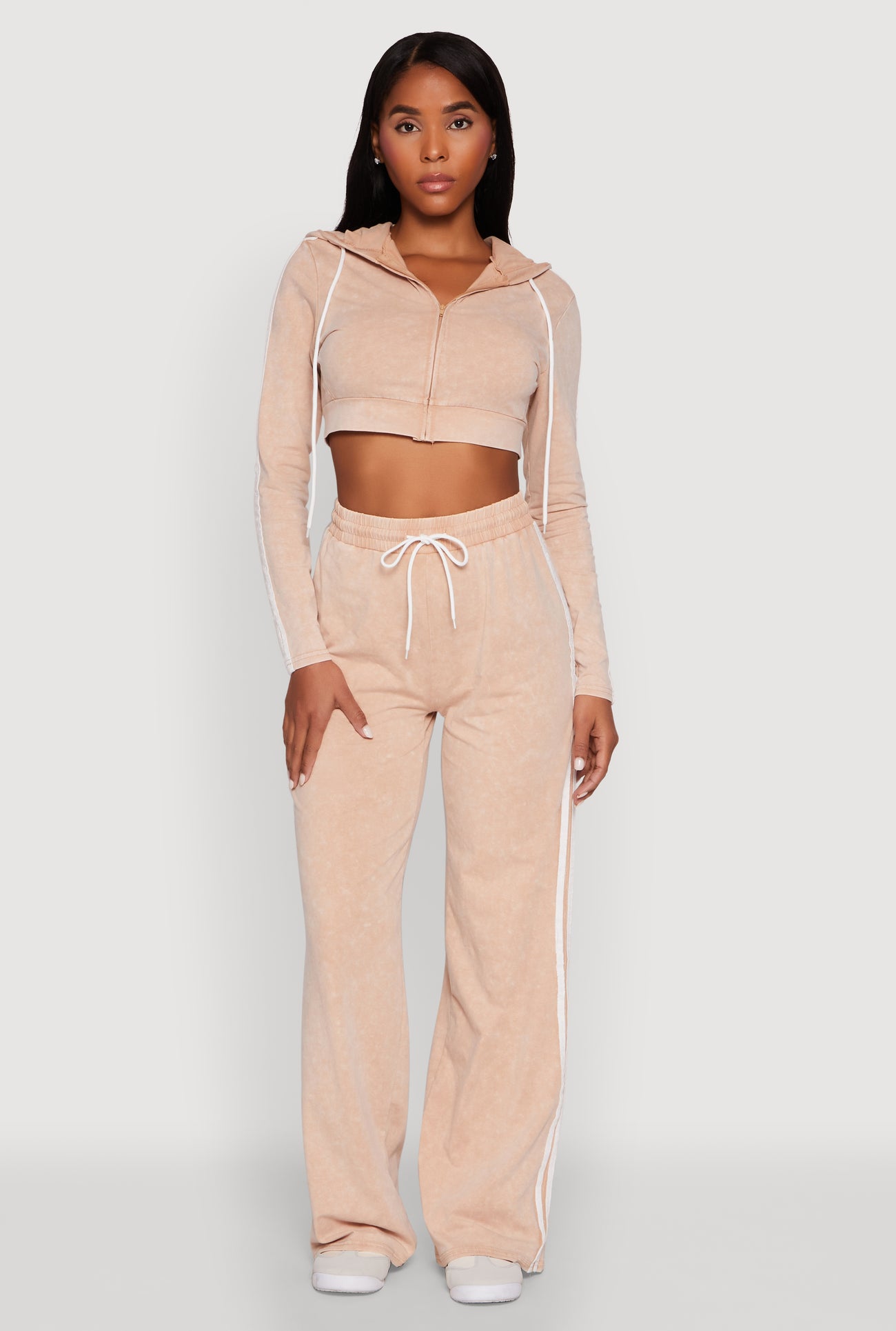 1413064724094325_003