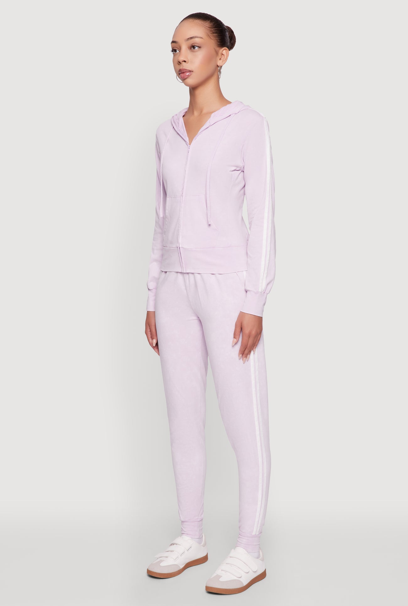 1413064729463051_005