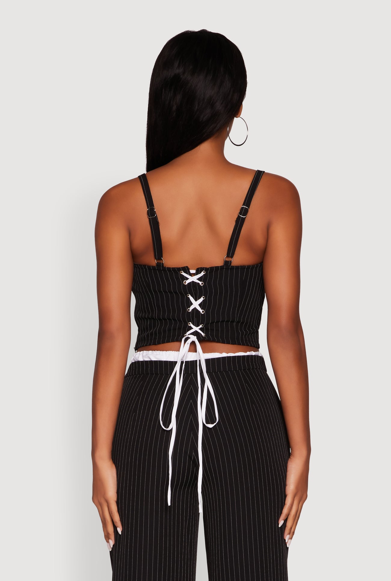 1413069393141001_006