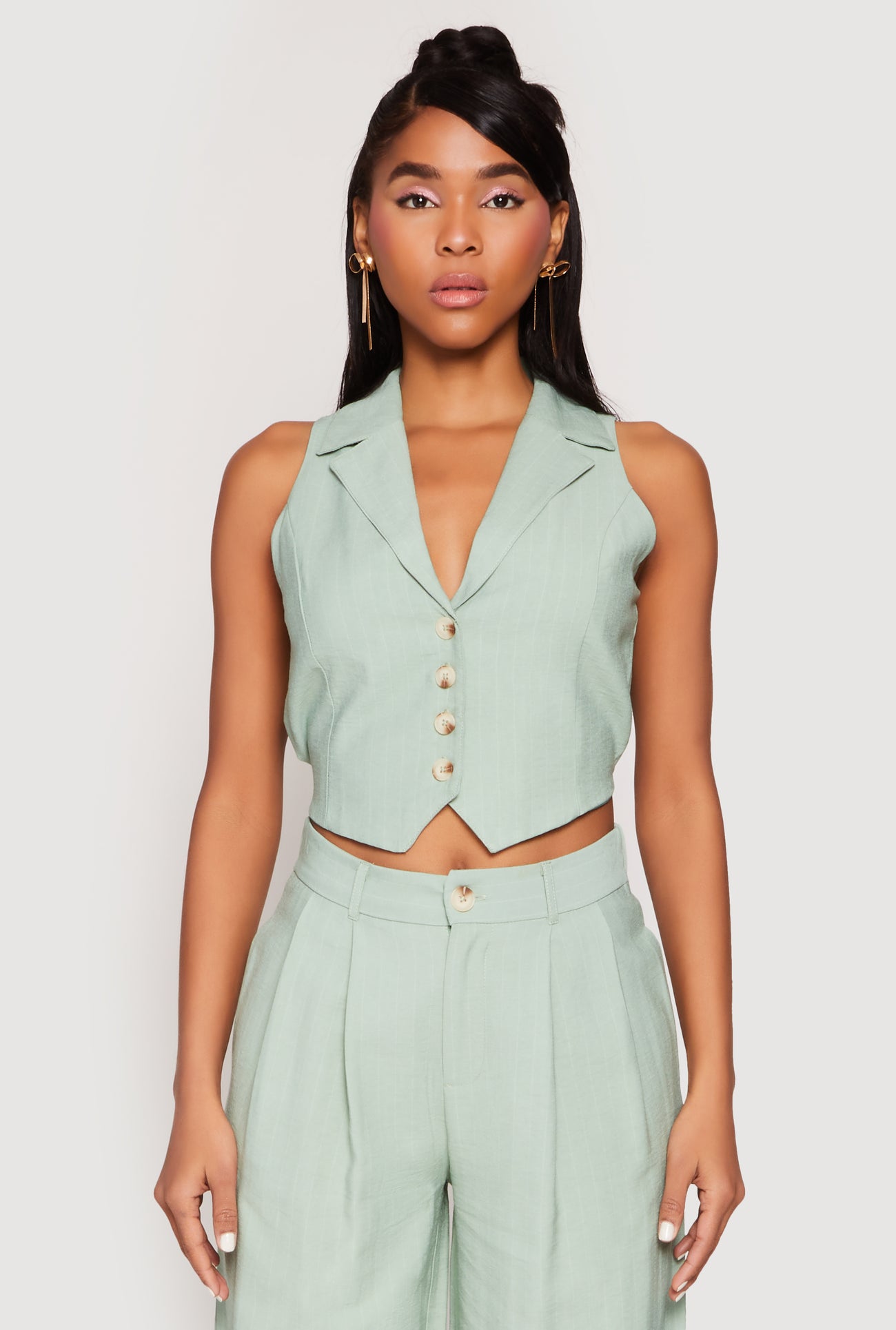 1413069393764030_001