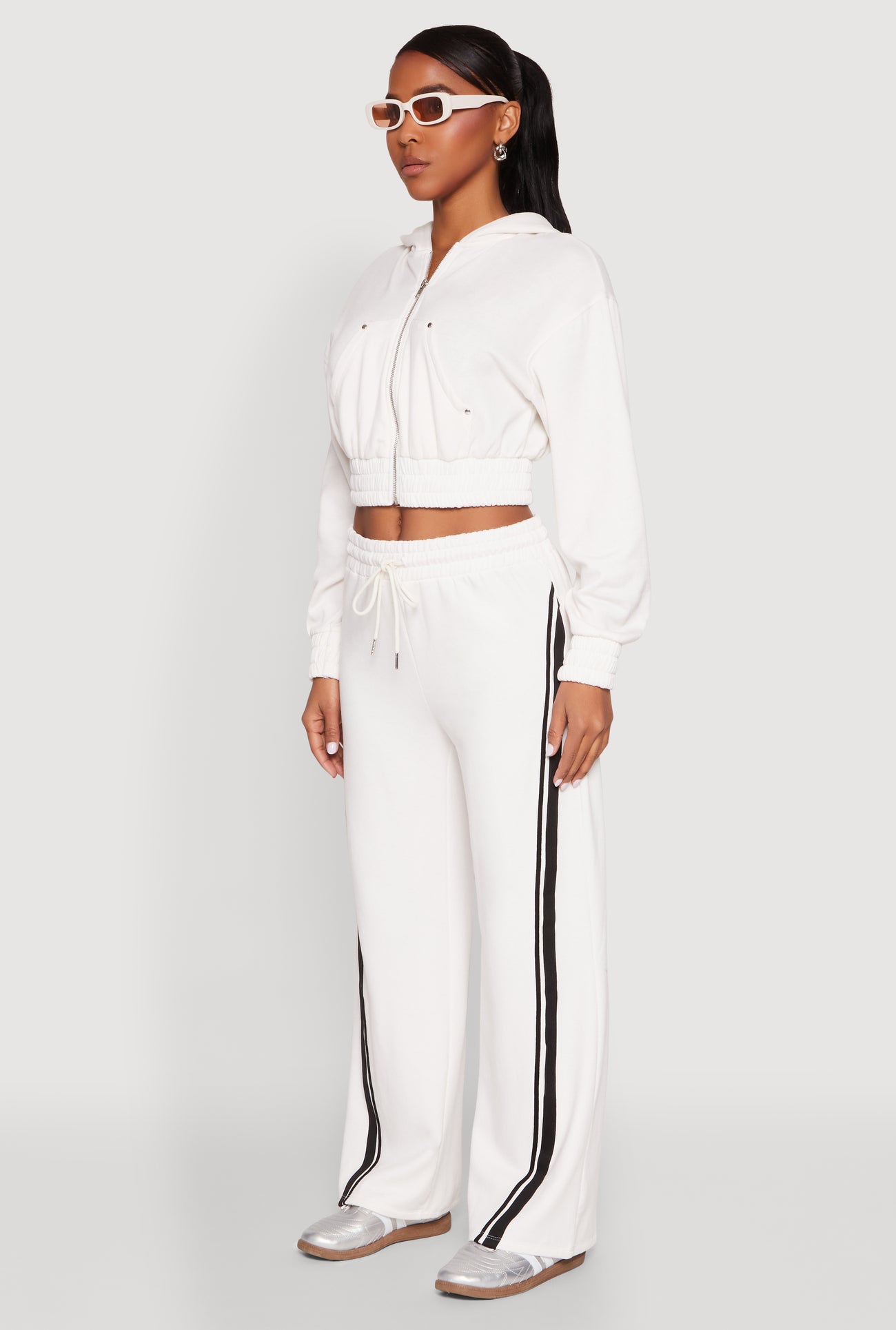 1413069399261010_005