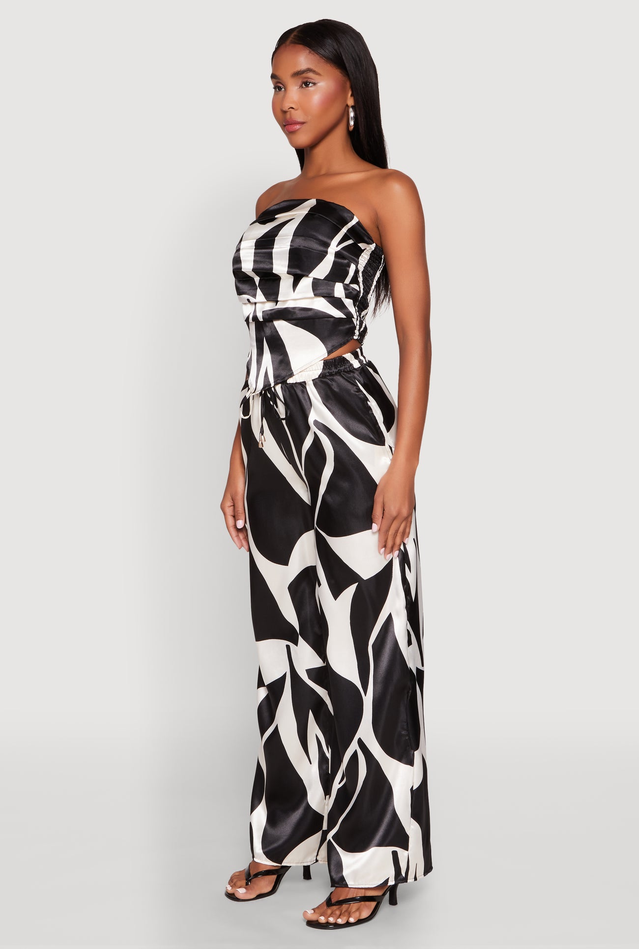 1413075170566001_005