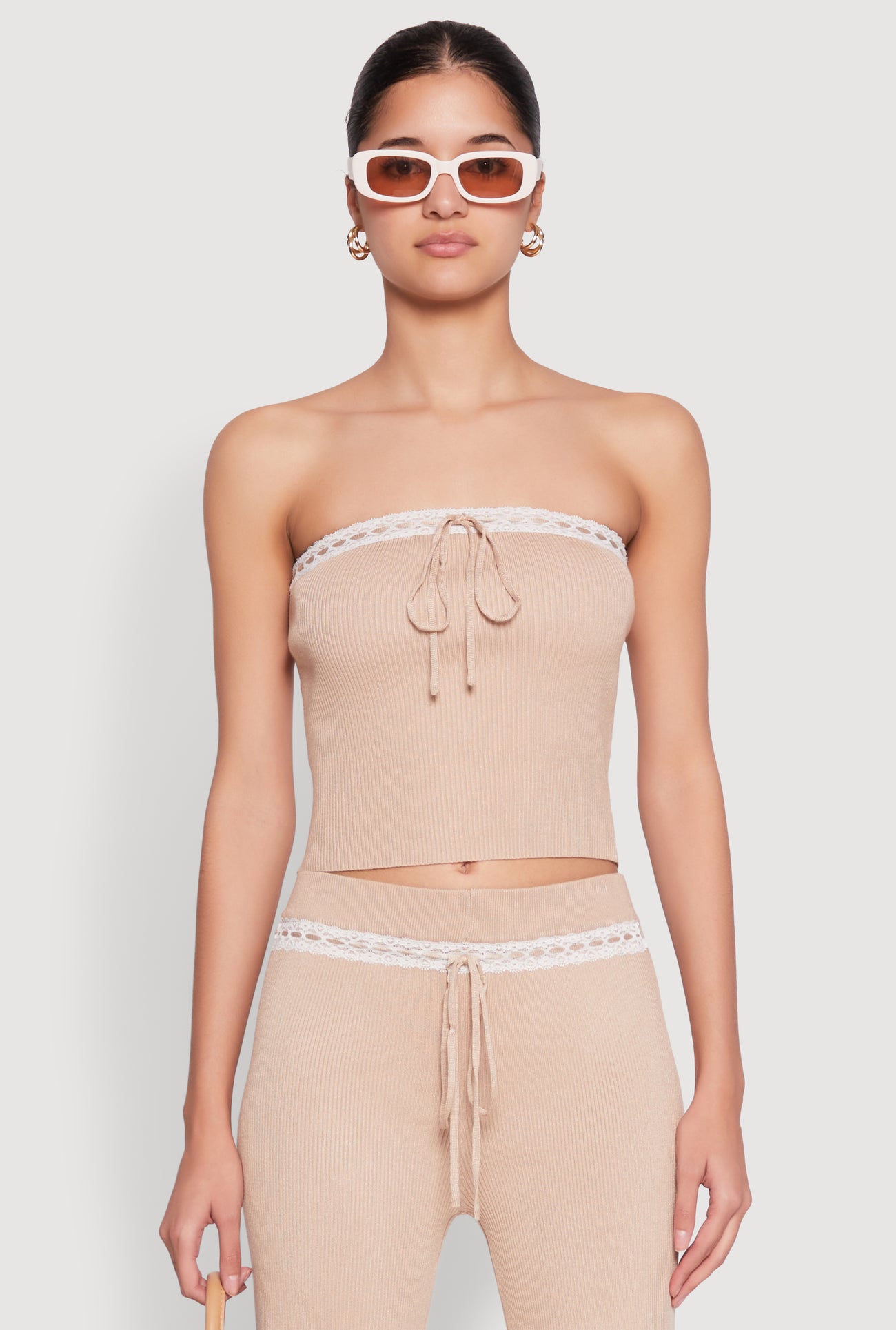 1413077136332016_001